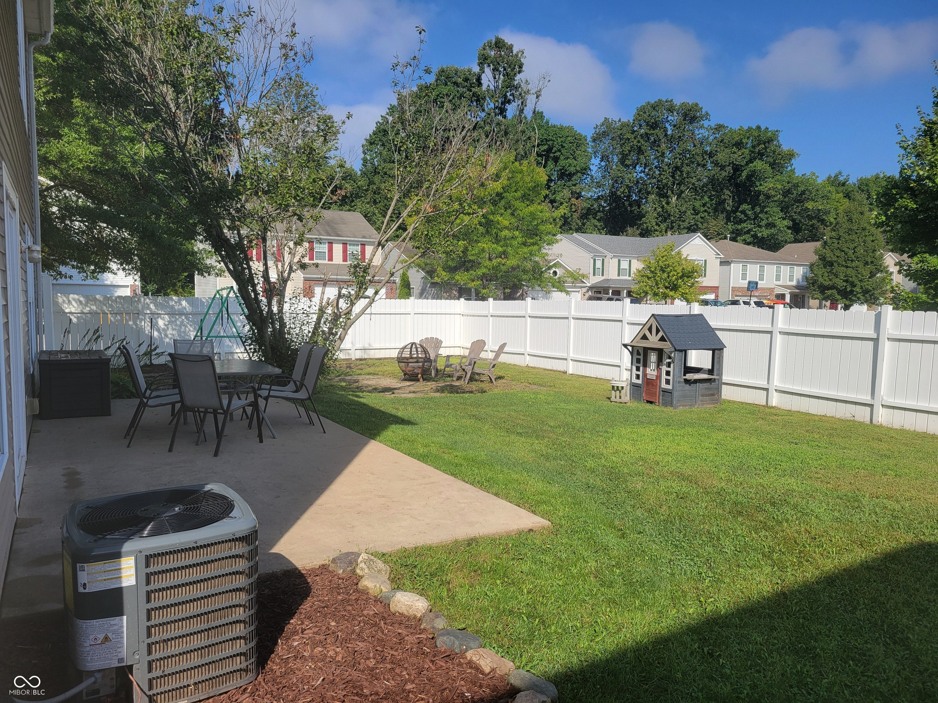 8468 Ash Grove Drive, Indianapolis, IN, 46113 photo 5 of 54