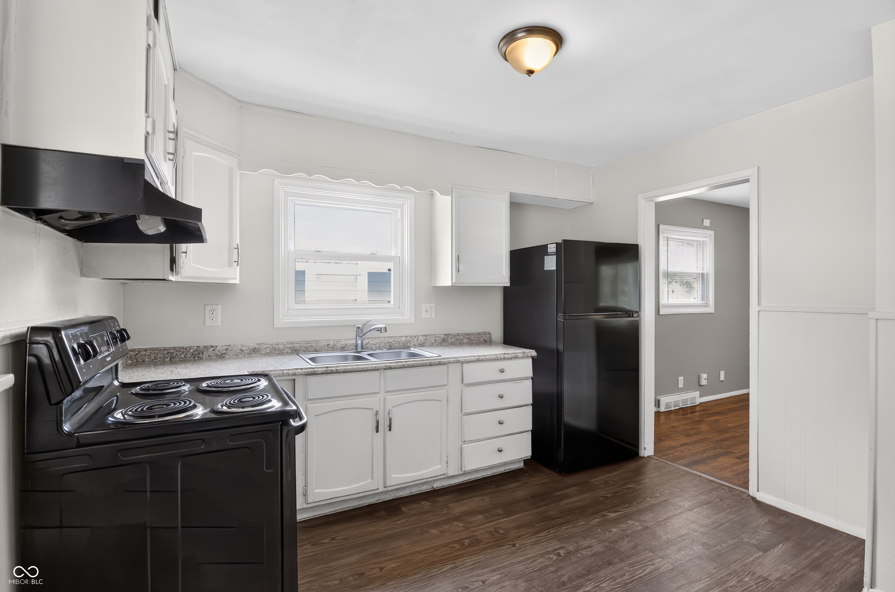 3902 N Hartman Drive, Indianapolis, IN, 46226 photo 5 of 16