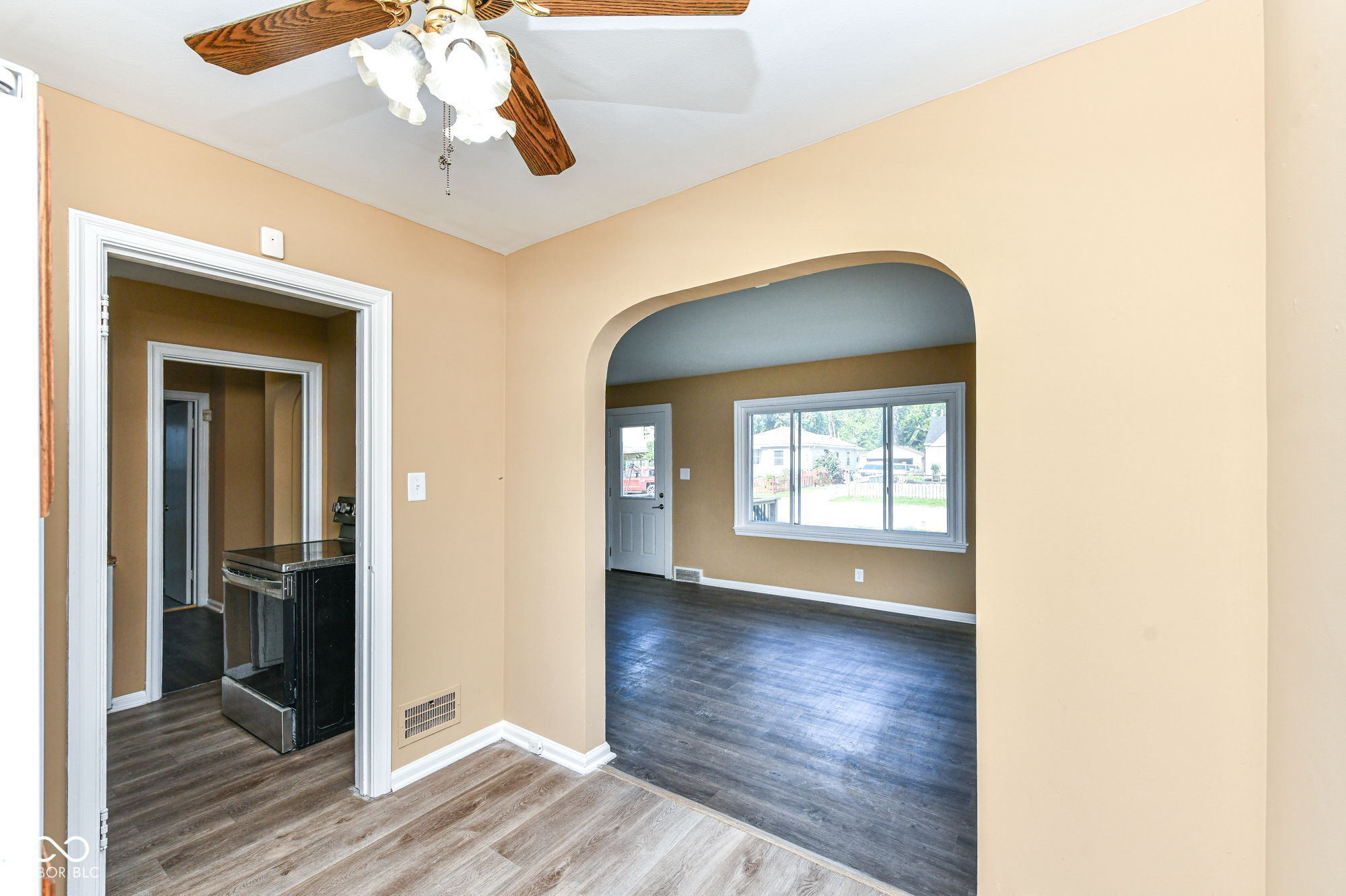 3616 N Dearborn Street, Indianapolis, IN, 46218 photo 5 of 13
