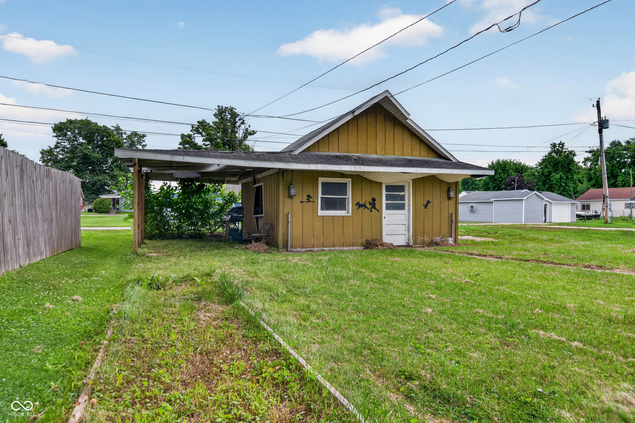 1311 S J Street S, Elwood, IN, 46036 photo 5 of 31