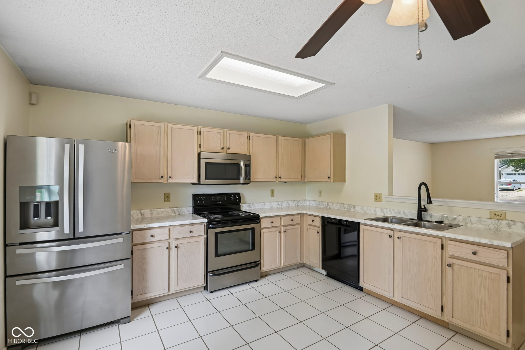 19322 Tradewinds Drive, Noblesville, IN, 46062 photo 5 of 26