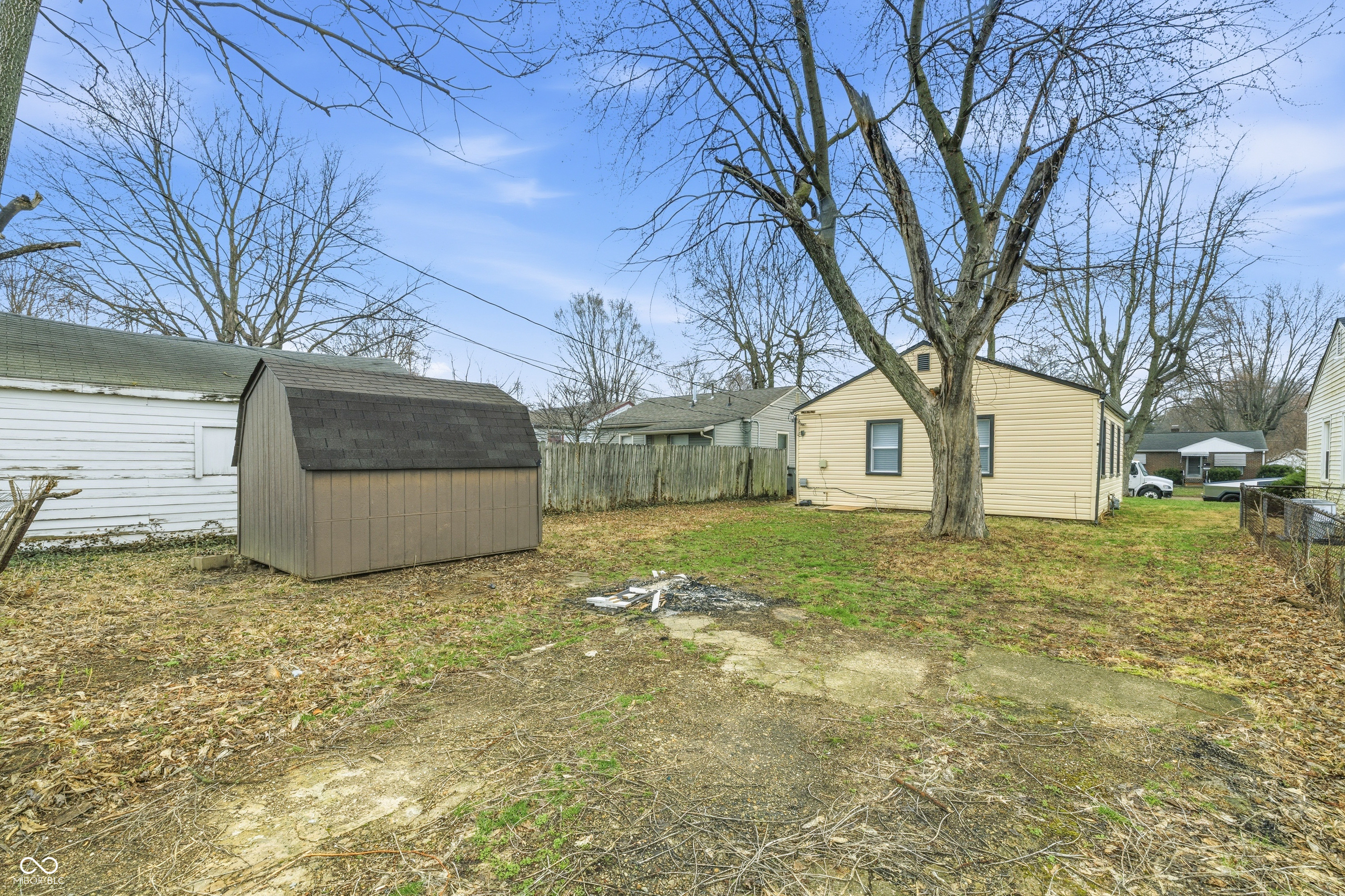 1130 N Exeter Avenue, Indianapolis, IN, 46222 photo 5 of 18