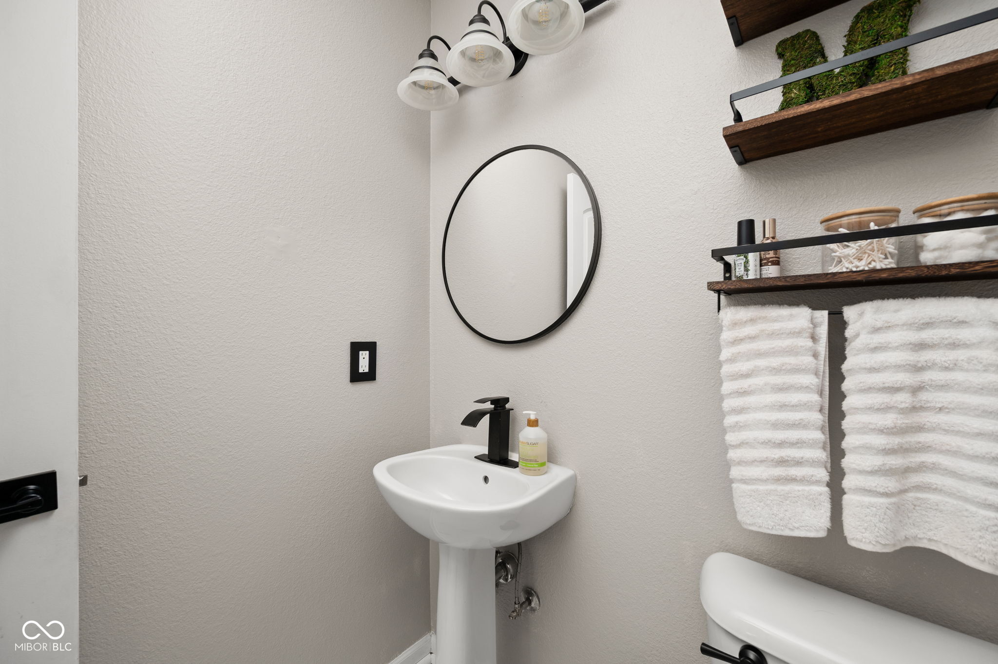 12715 Courage Crossing, Fishers, IN, 46037 photo 5 of 36
