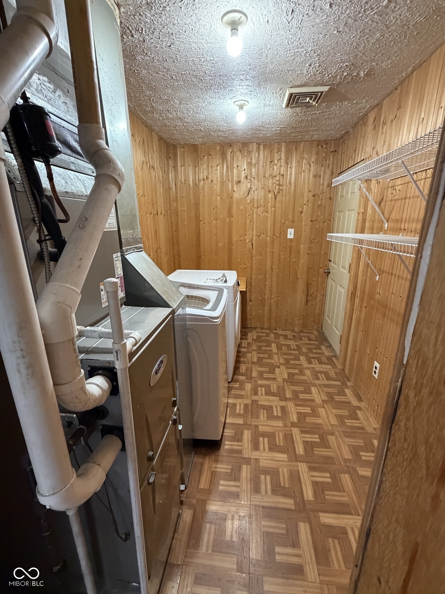 3005 S Pershing Drive, Muncie, IN, 47302 photo 5 of 13