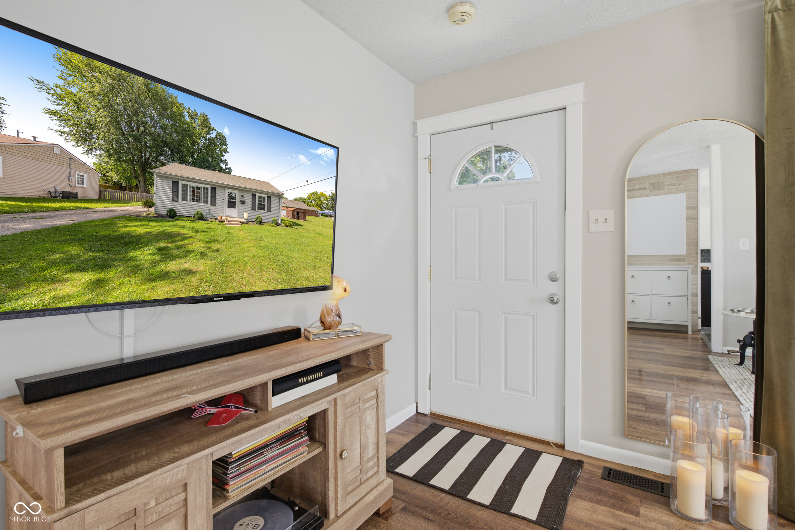 156 E Carlisle Street, Mooresville, IN, 46158 photo 5 of 53
