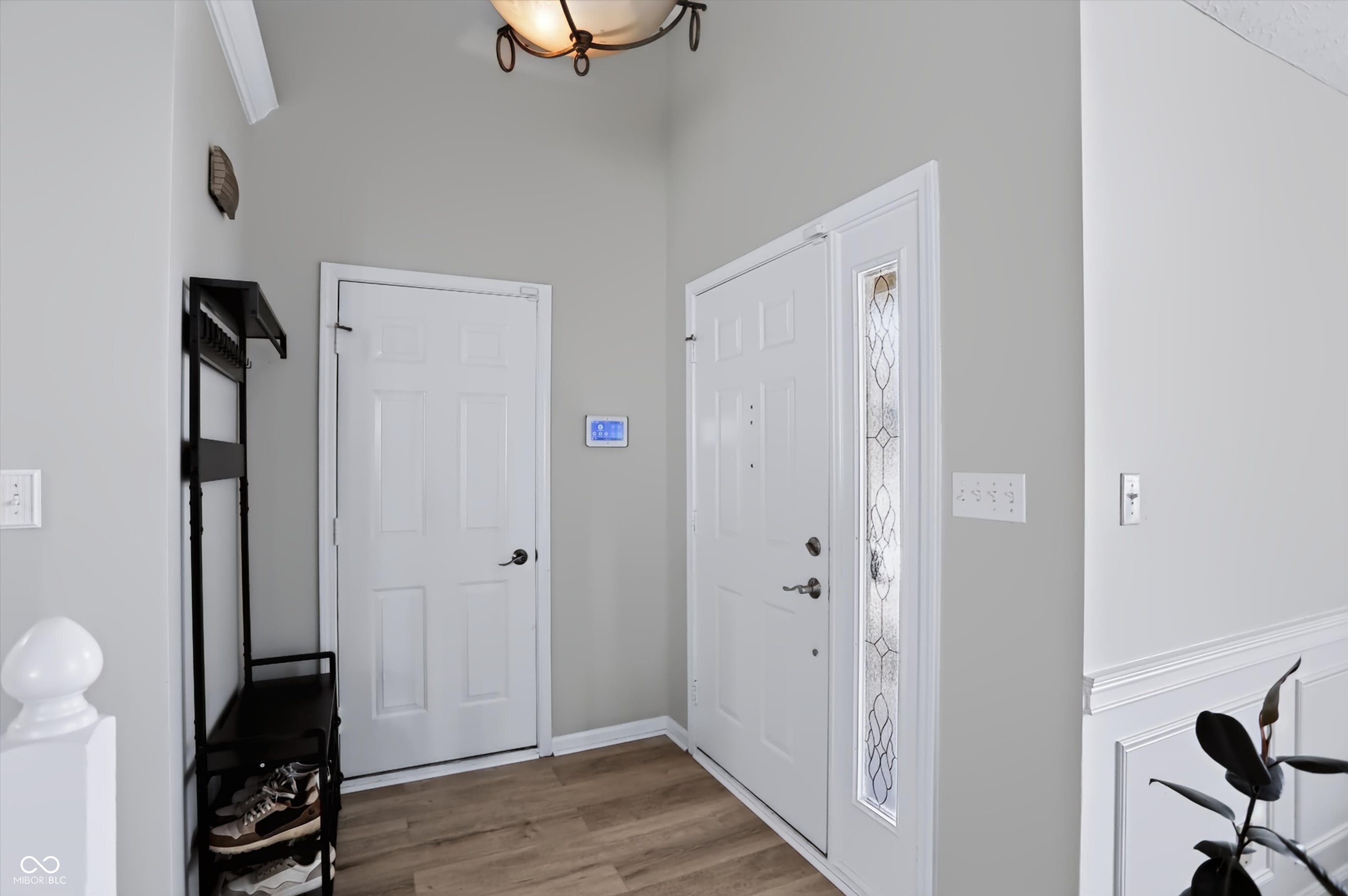 7713 Raleigh Lane, Fishers, IN, 46038 photo 5 of 59