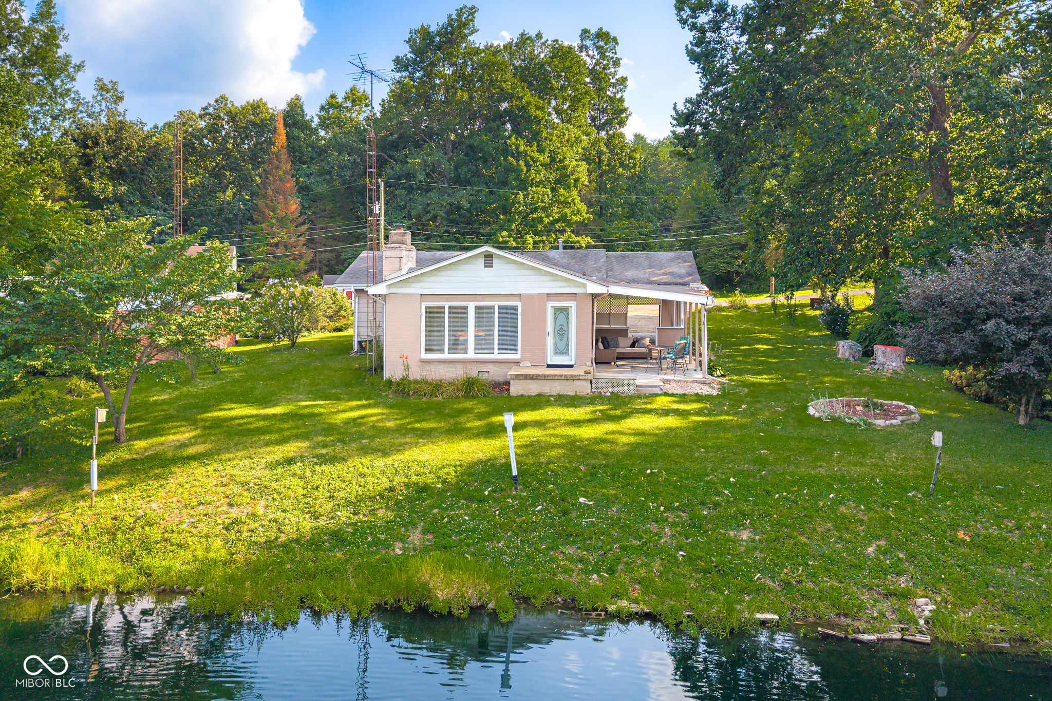 8614 W Dam Road, Columbus, IN, 47201 photo 5 of 49