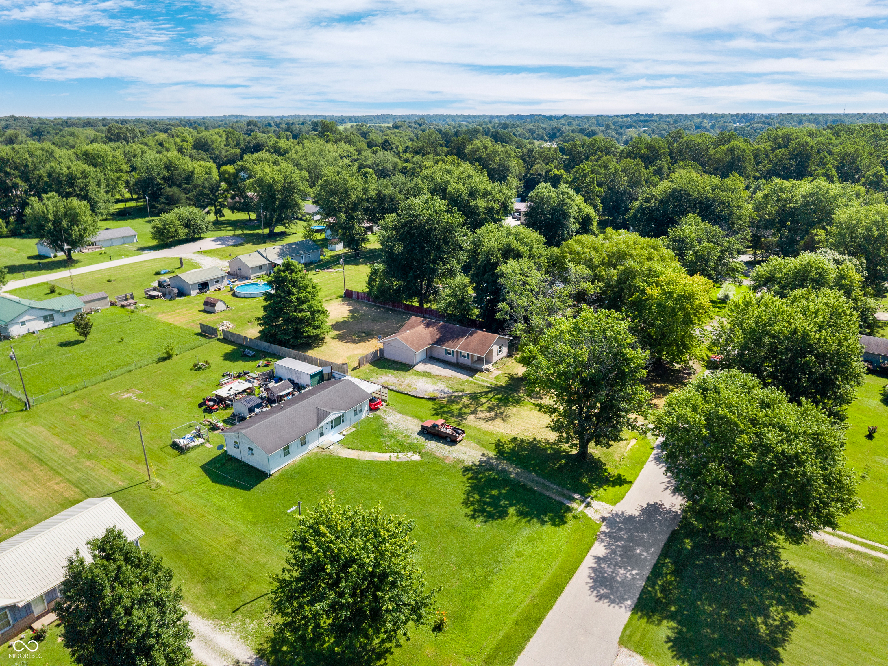 353 Trinton Circle, Bedford, IN, 47421 photo 5 of 26