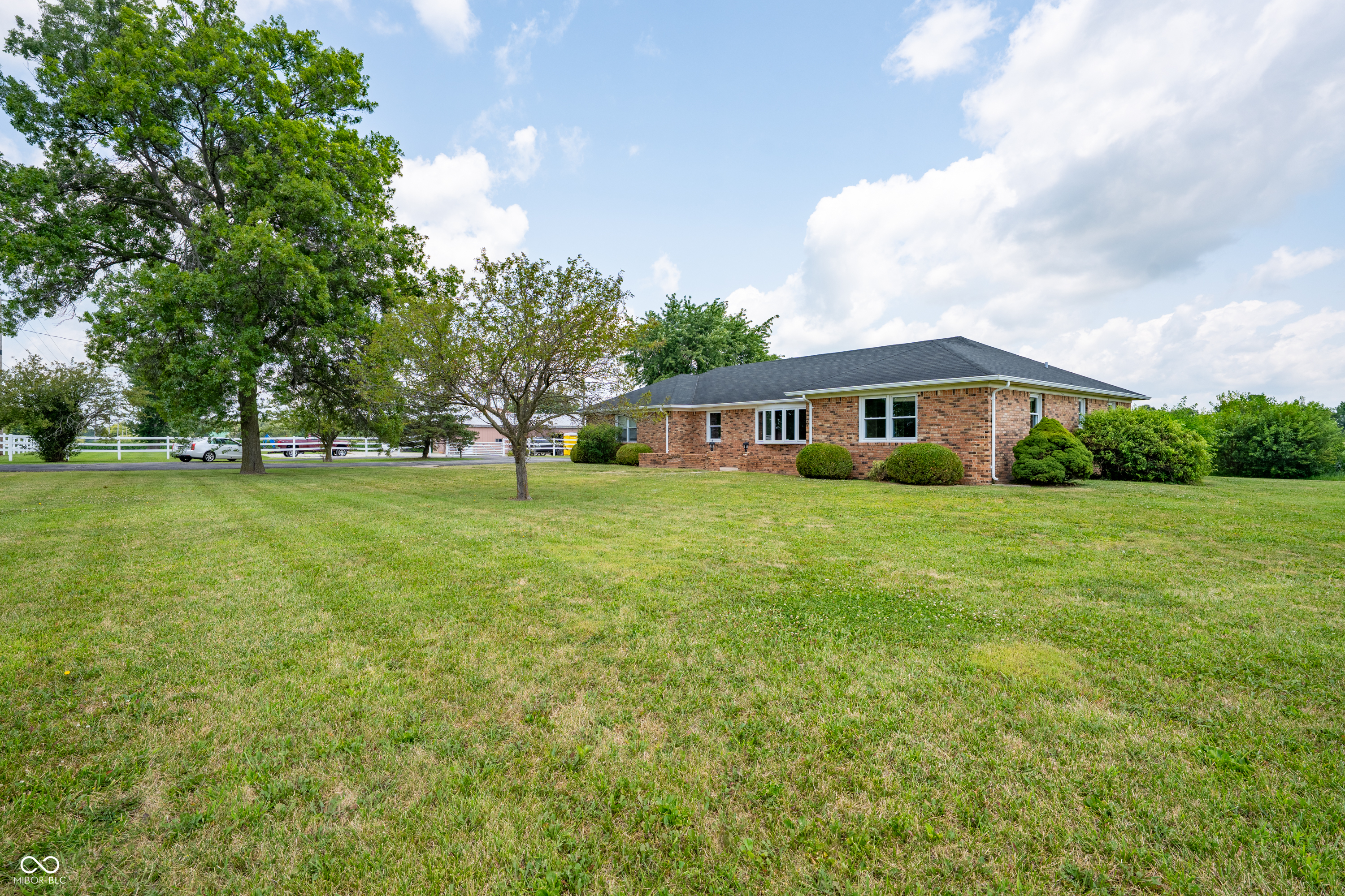 1041 N Us Highway 421, Whitestown, IN, 46075 photo 5 of 33