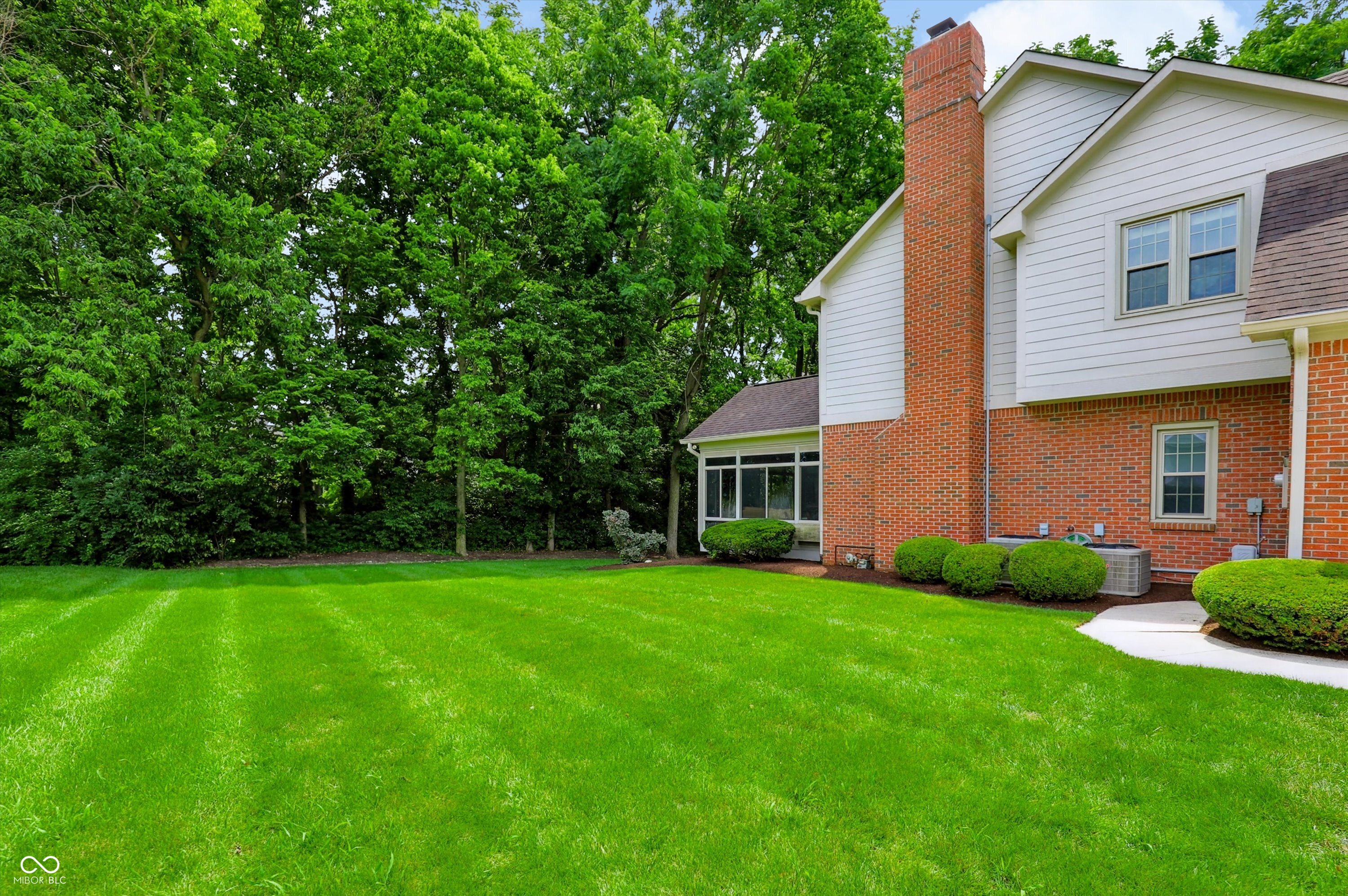 8703 Waterside Drive, Indianapolis, IN, 46278 photo 5 of 79