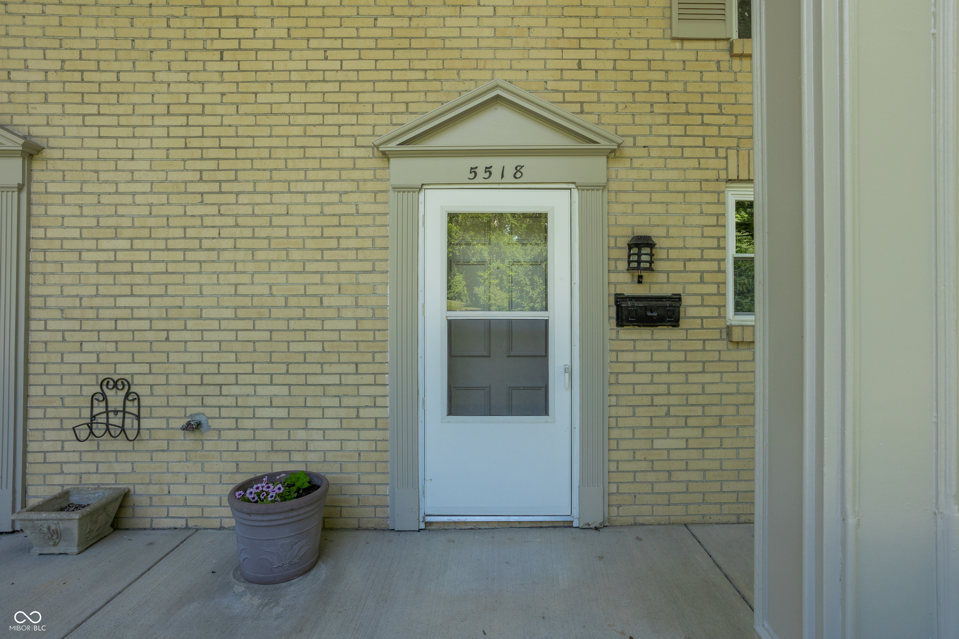 5518 Greenview Drive, Indianapolis, IN, 46220 photo 5 of 30