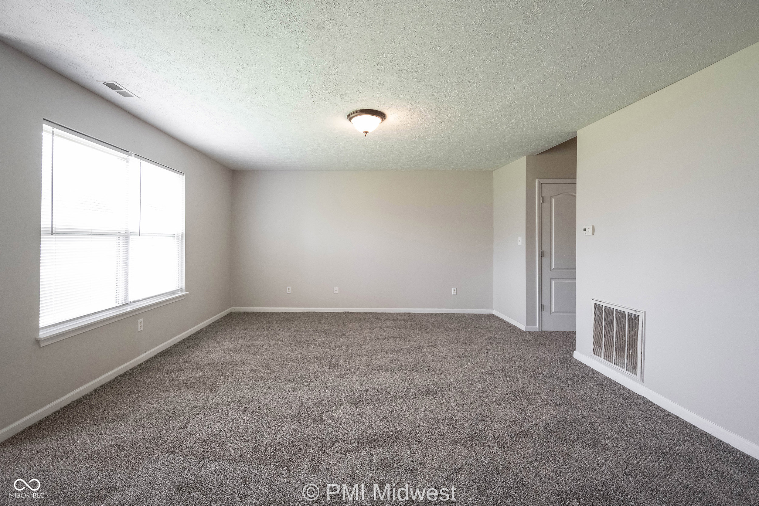 542 Fisher Creek Drive, Indianapolis, IN, 46239 photo 5 of 29