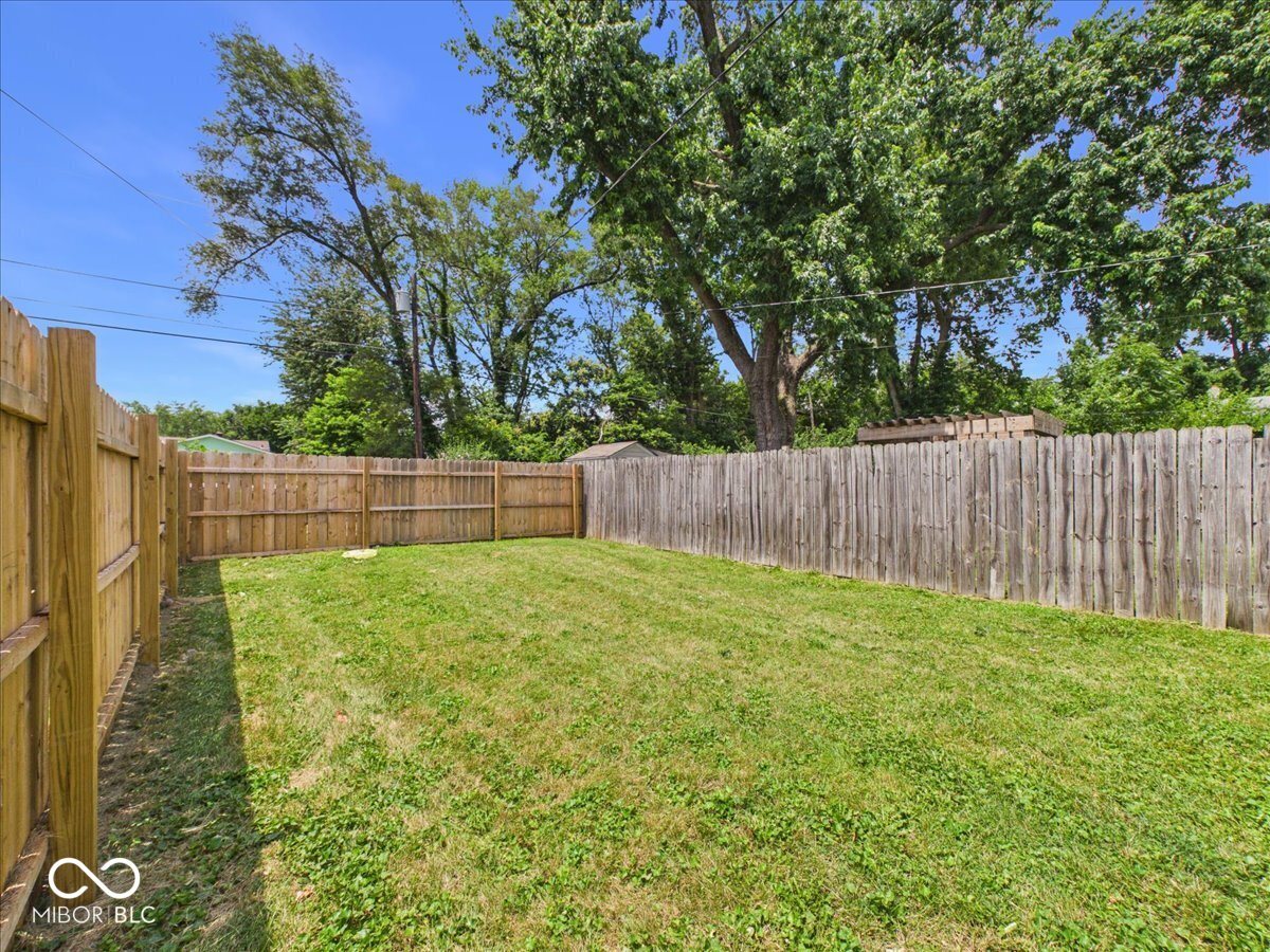 3702 N Temple Avenue, Indianapolis, IN, 46218 photo 5 of 31