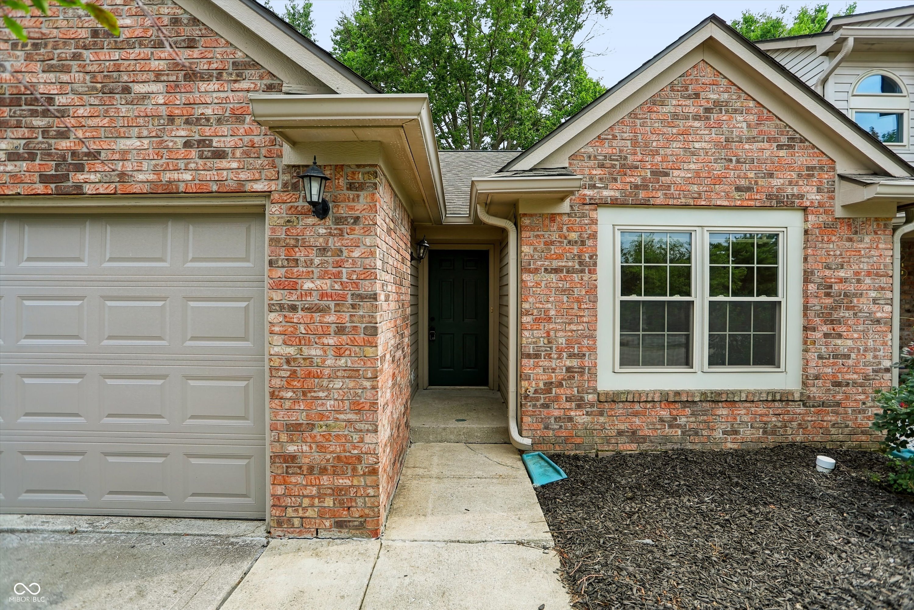 1039 Buffalo Run Way, Indianapolis, IN, 46227 photo 5 of 56
