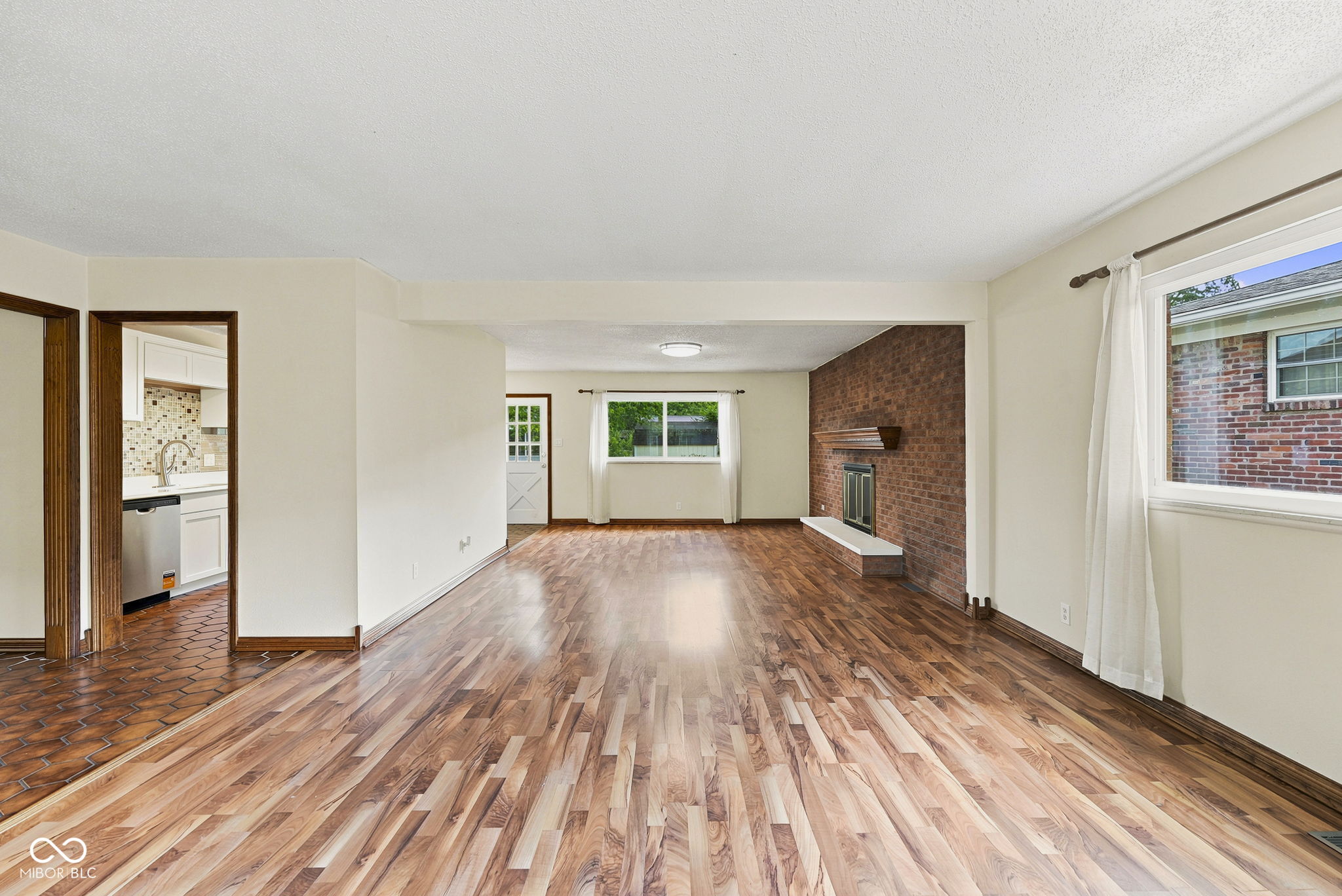 5803 Elaine Street, Indianapolis, IN, 46224 photo 5 of 37