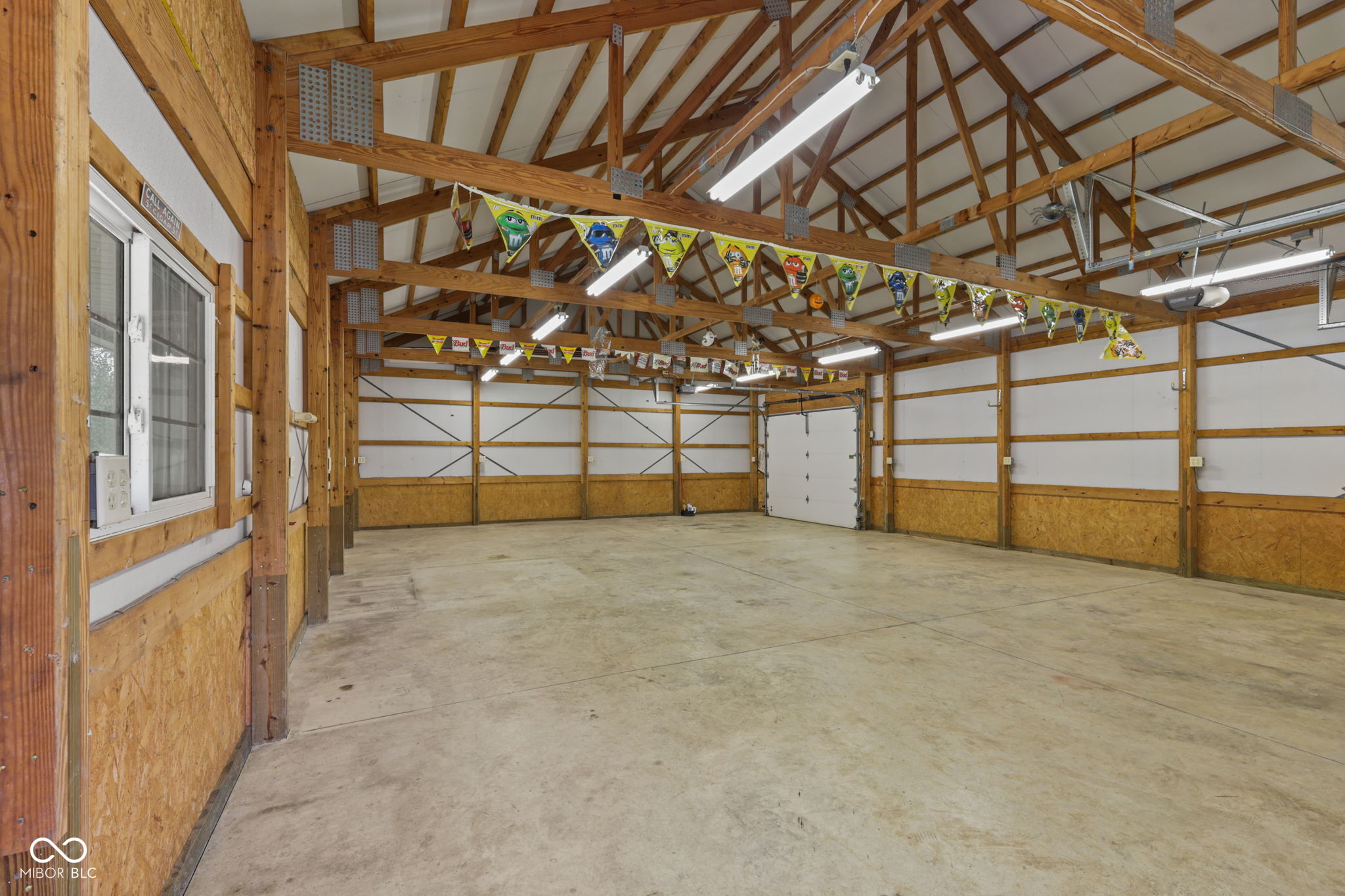 5255 W Stones Crossing Road, Greenwood, IN, 46143 photo 5 of 52