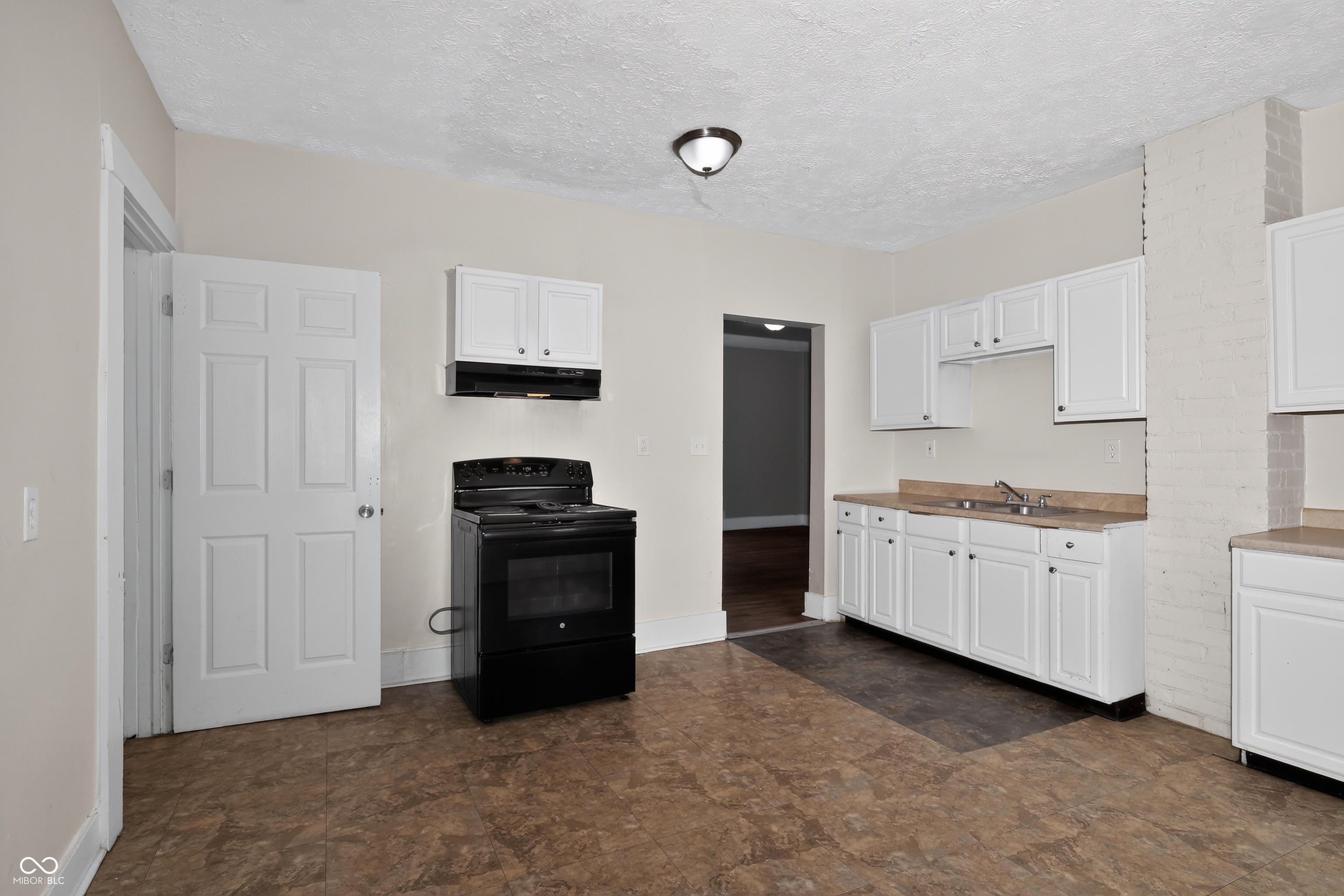 29 Howard Street, Greenfield, IN, 46140 photo 5 of 15