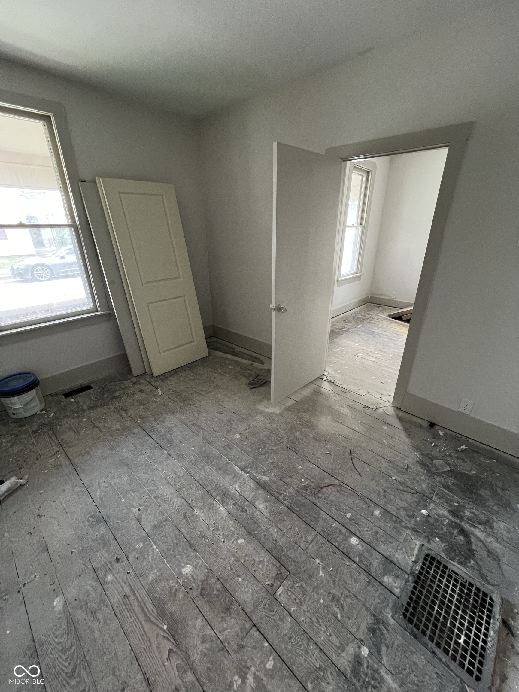 66 E Regent, Indianapolis, IN, 46225 photo 5 of 16