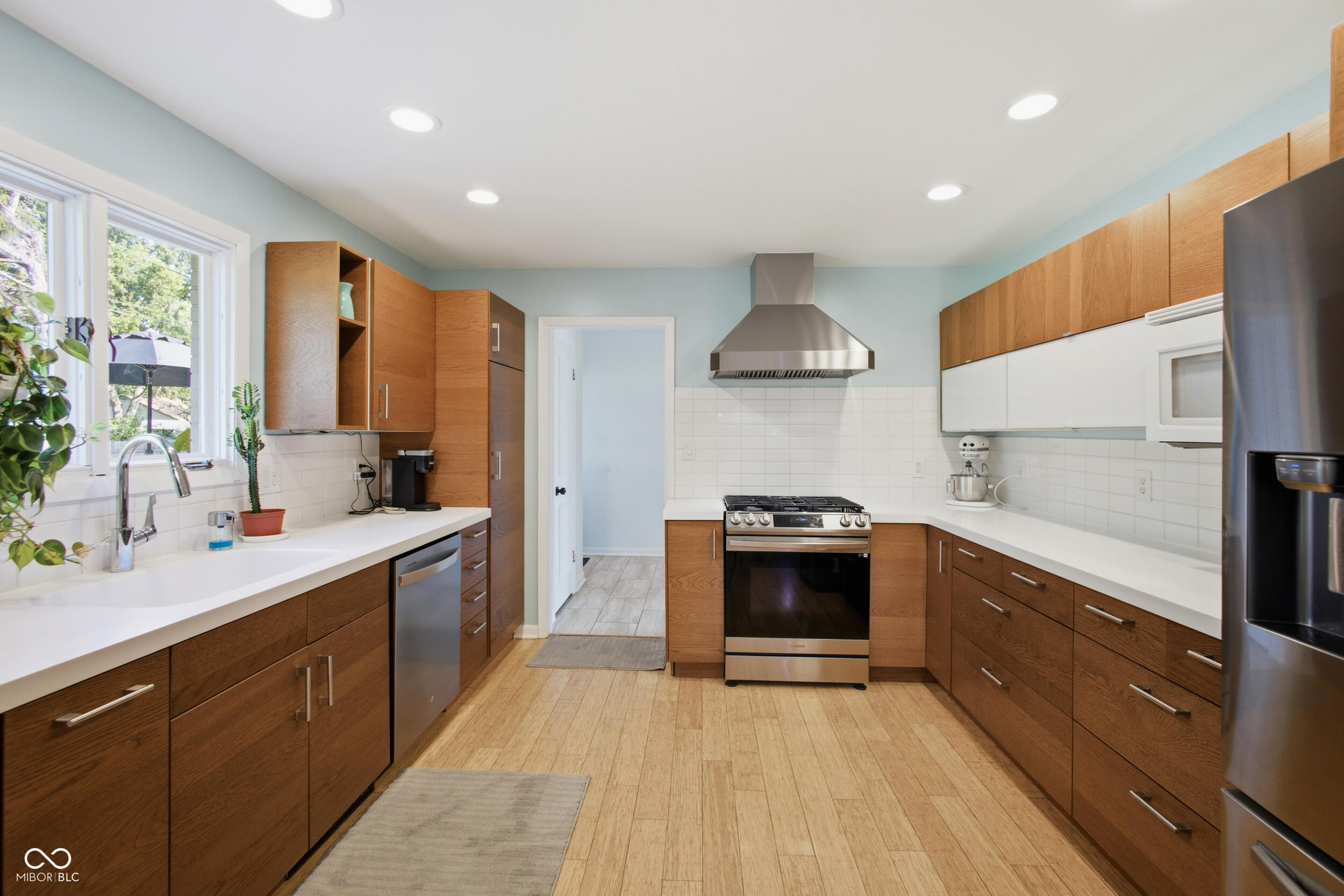 6706 Cricklewood Road, Indianapolis, IN, 46220 photo 5 of 50