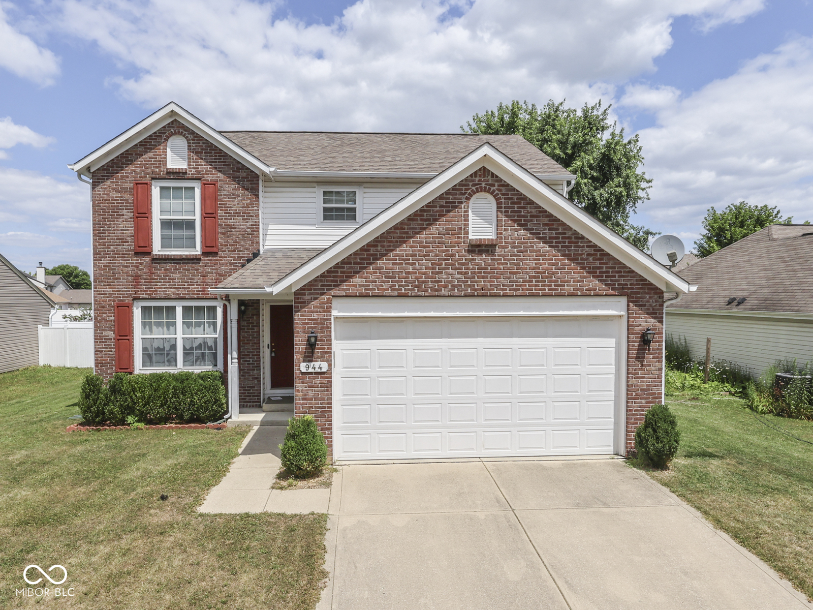 944 Angus Lane, Indianapolis, IN, 46217 photo 5 of 48