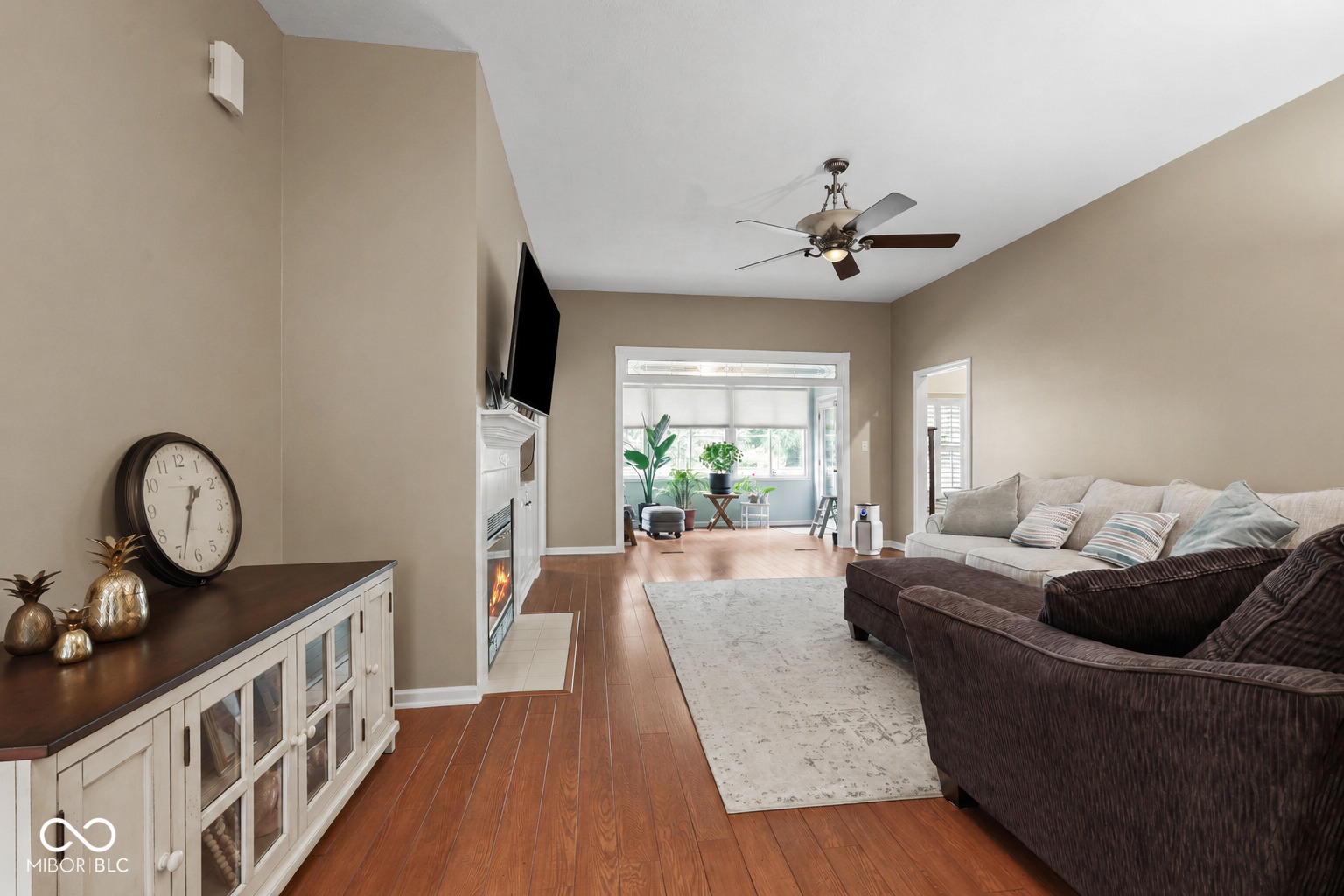 1628 Foxmere Boulevard, Greenwood, IN, 46142 photo 5 of 31