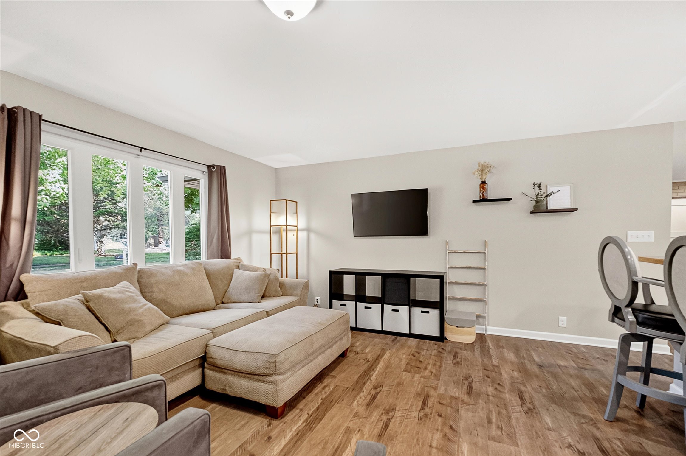 7973 Dartmouth Road, Indianapolis, IN, 46260 photo 5 of 34