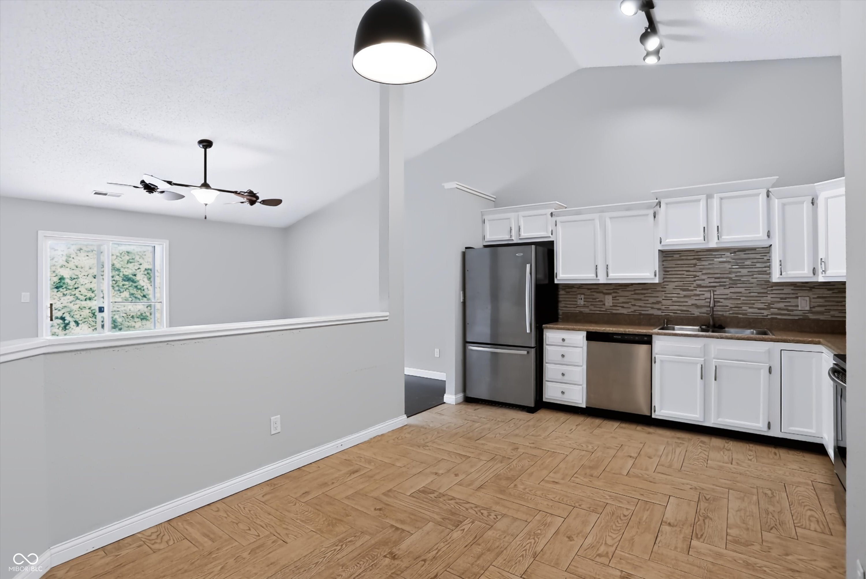 7246 Registry Drive, Indianapolis, IN, 46217 photo 5 of 23