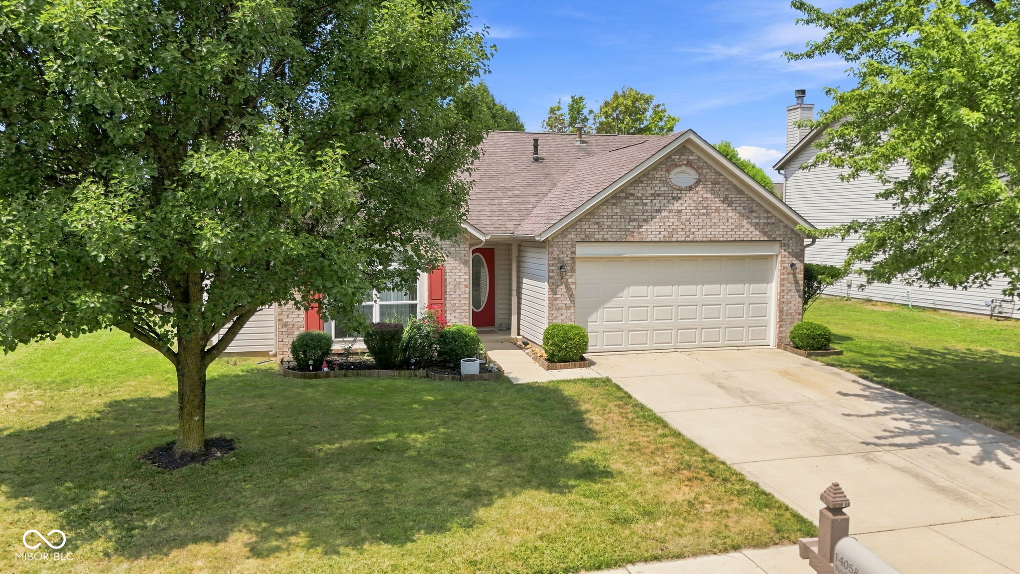14058 Meadow Lake Drive, Fishers, IN, 46038 photo 5 of 57