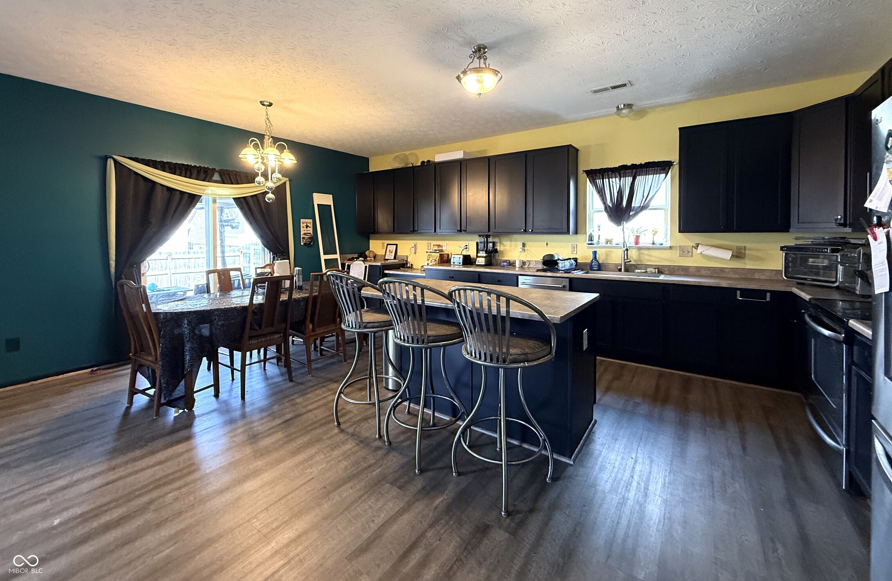 7528 Pipestone Drive, Indianapolis, IN, 46217 photo 5 of 33