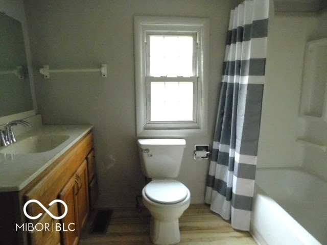 323 N Desart Street, Brazil, IN, 47834 photo 5 of 30