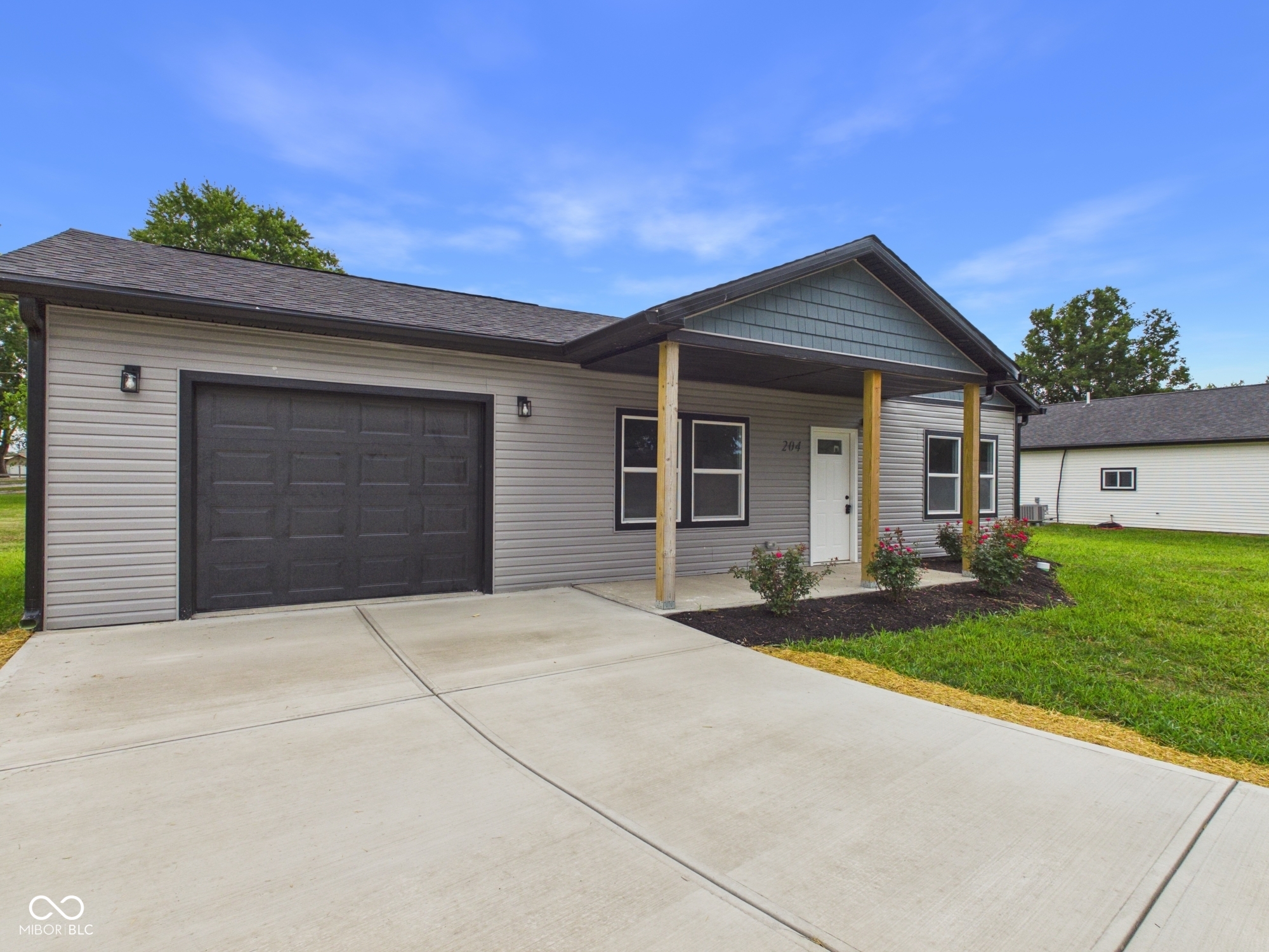204 S Woodworth Avenue, Frankton, IN, 46044 photo 5 of 41