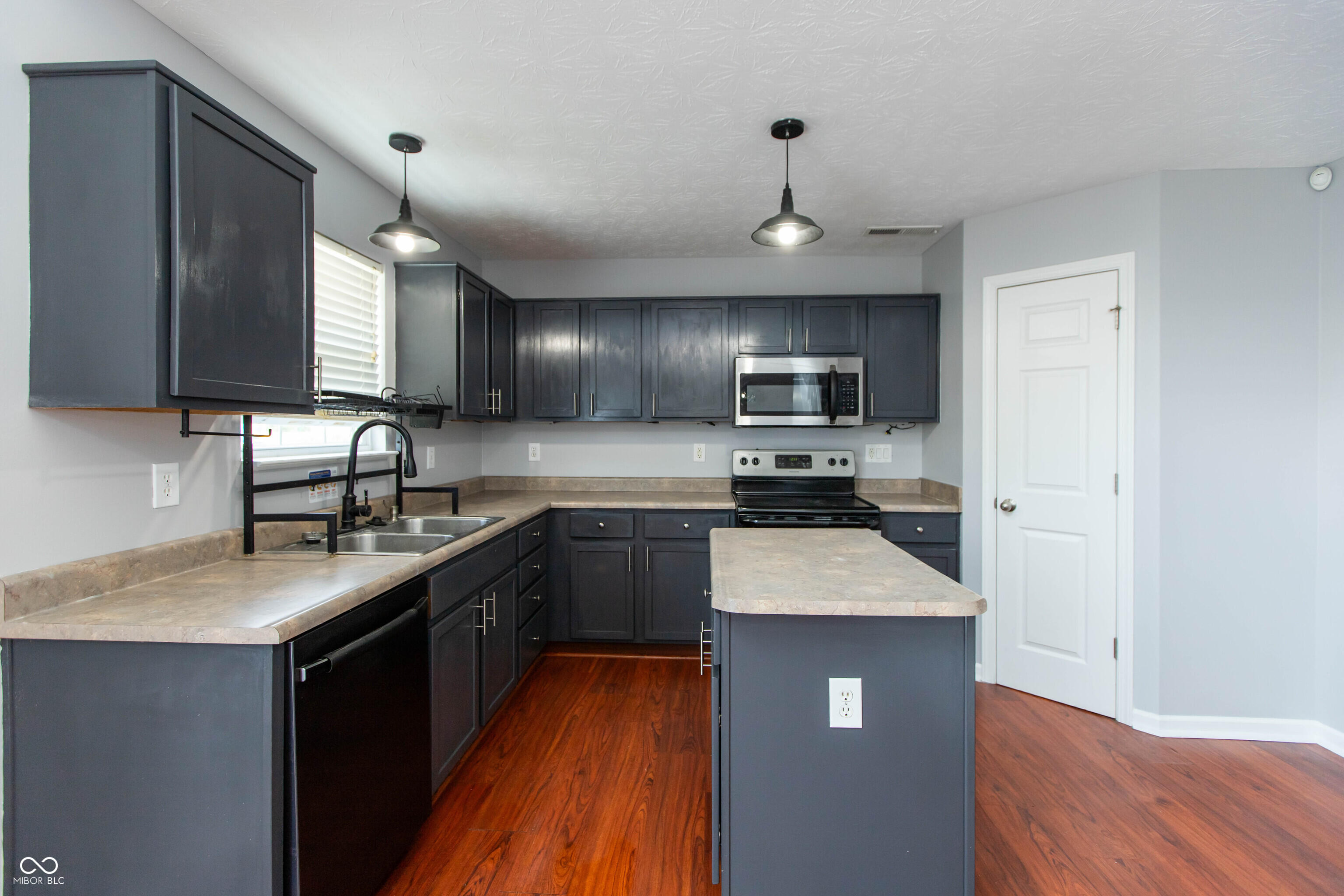 1324 Niagara Lane, Franklin, IN, 46131 photo 5 of 21