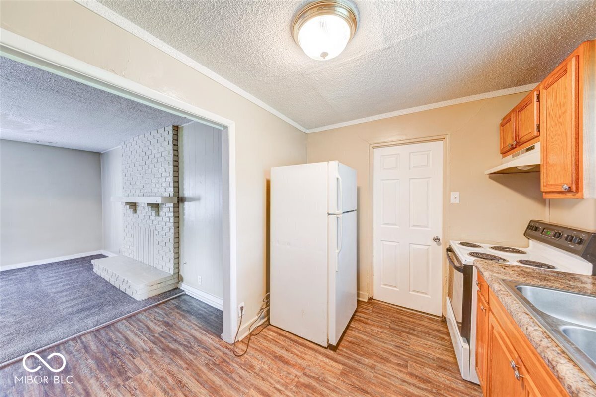 6208 E 24th Street, Indianapolis, IN, 46219 photo 5 of 20