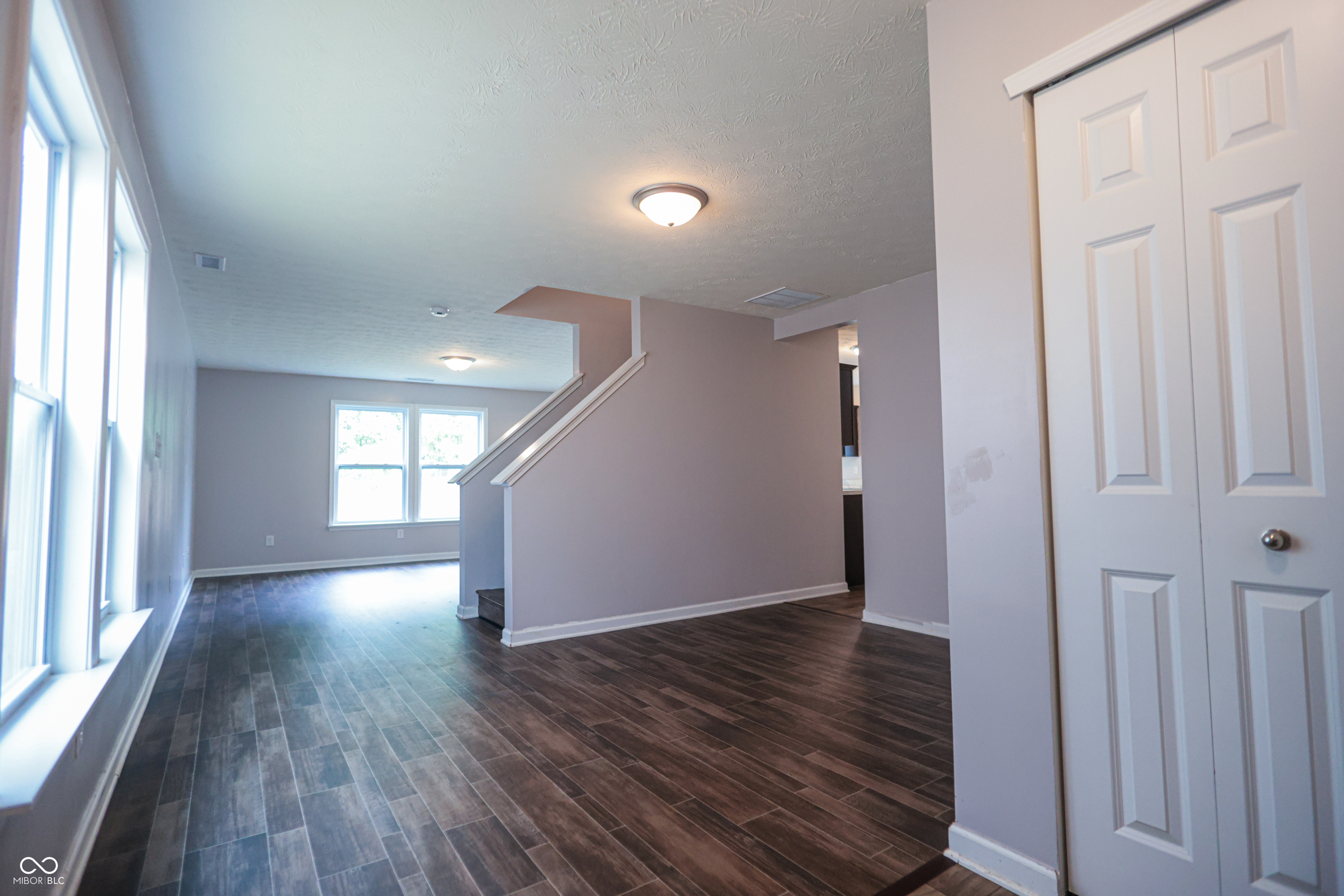950 Amesbury Court, Indianapolis, IN, 46217 photo 5 of 50