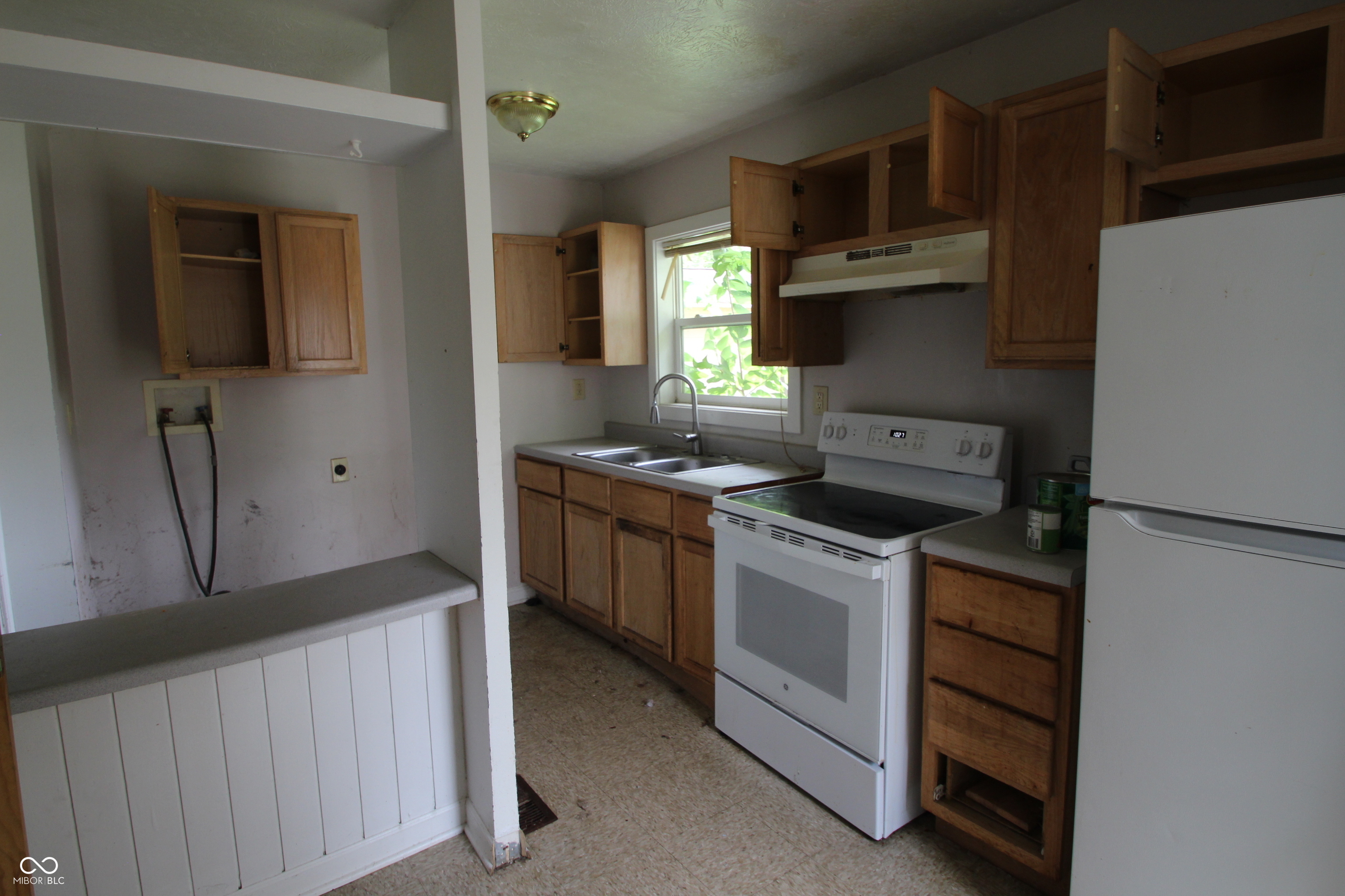 3160 Thayer Street, Indianapolis, IN, 46222 photo 5 of 9