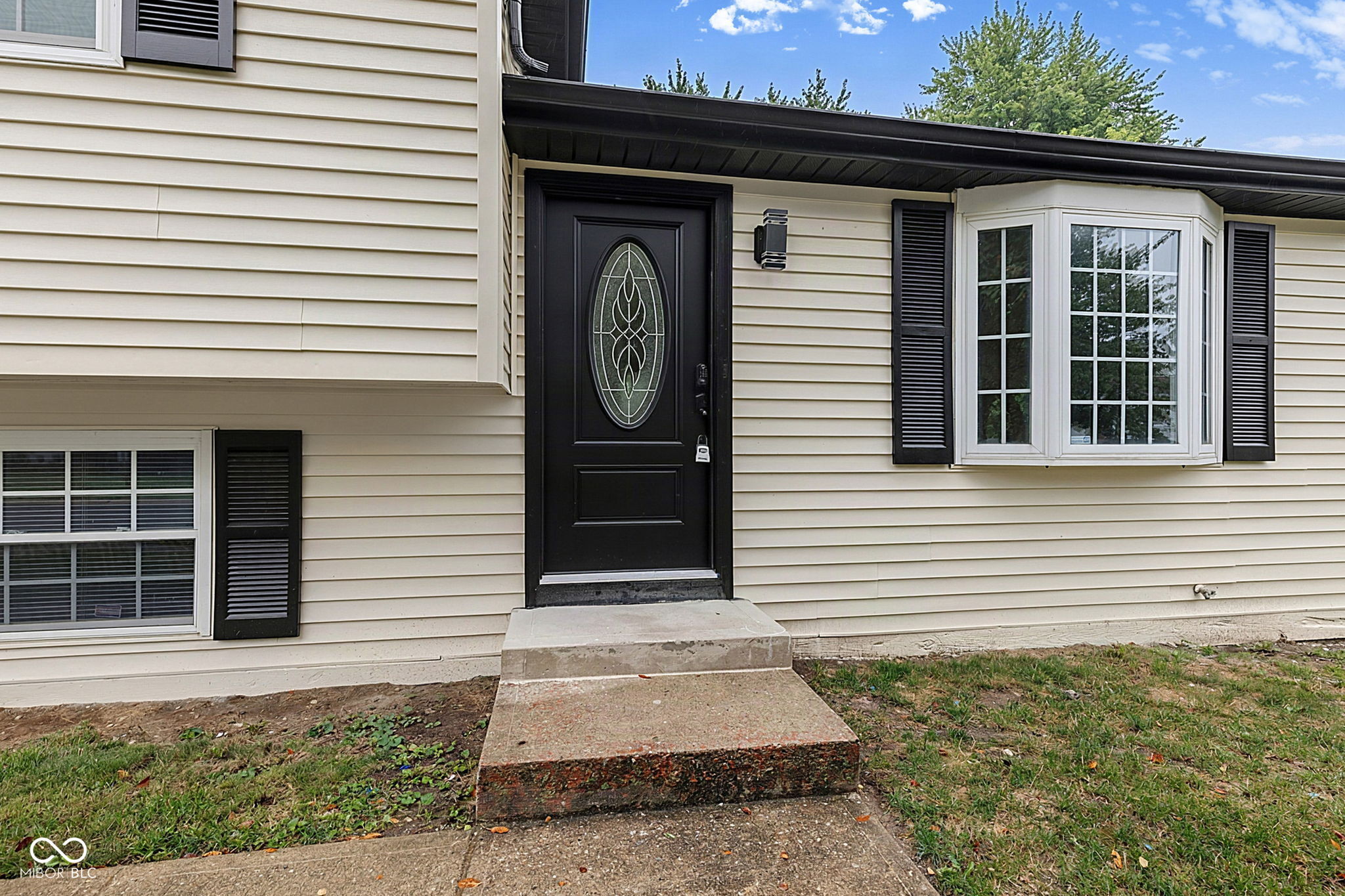 921 Waring Drive E, Indianapolis, IN, 46229 photo 5 of 61