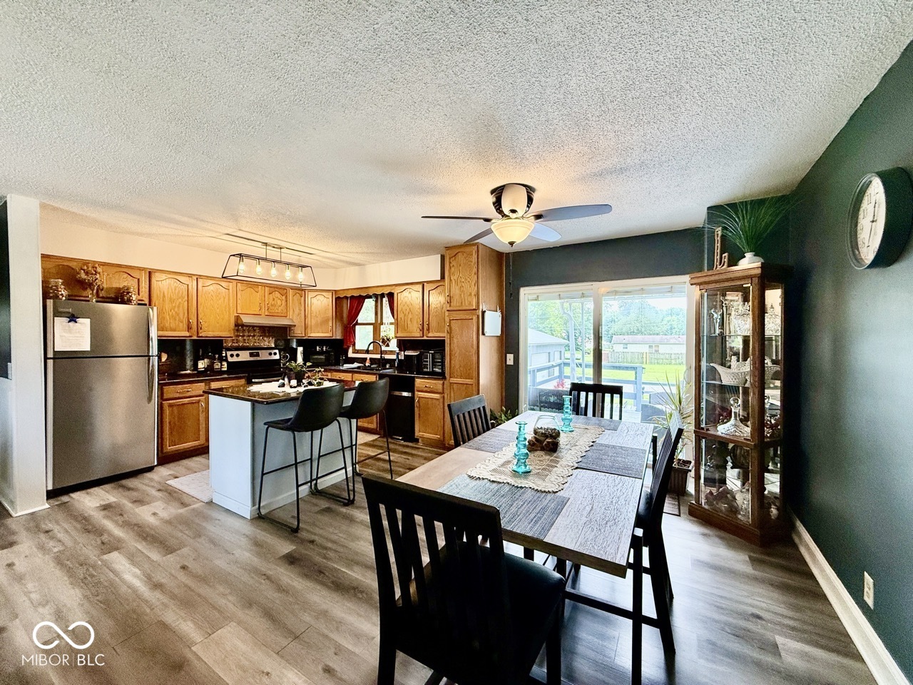 1564 W Sitting Bull Drive, Terre Haute, IN, 47802 photo 5 of 27