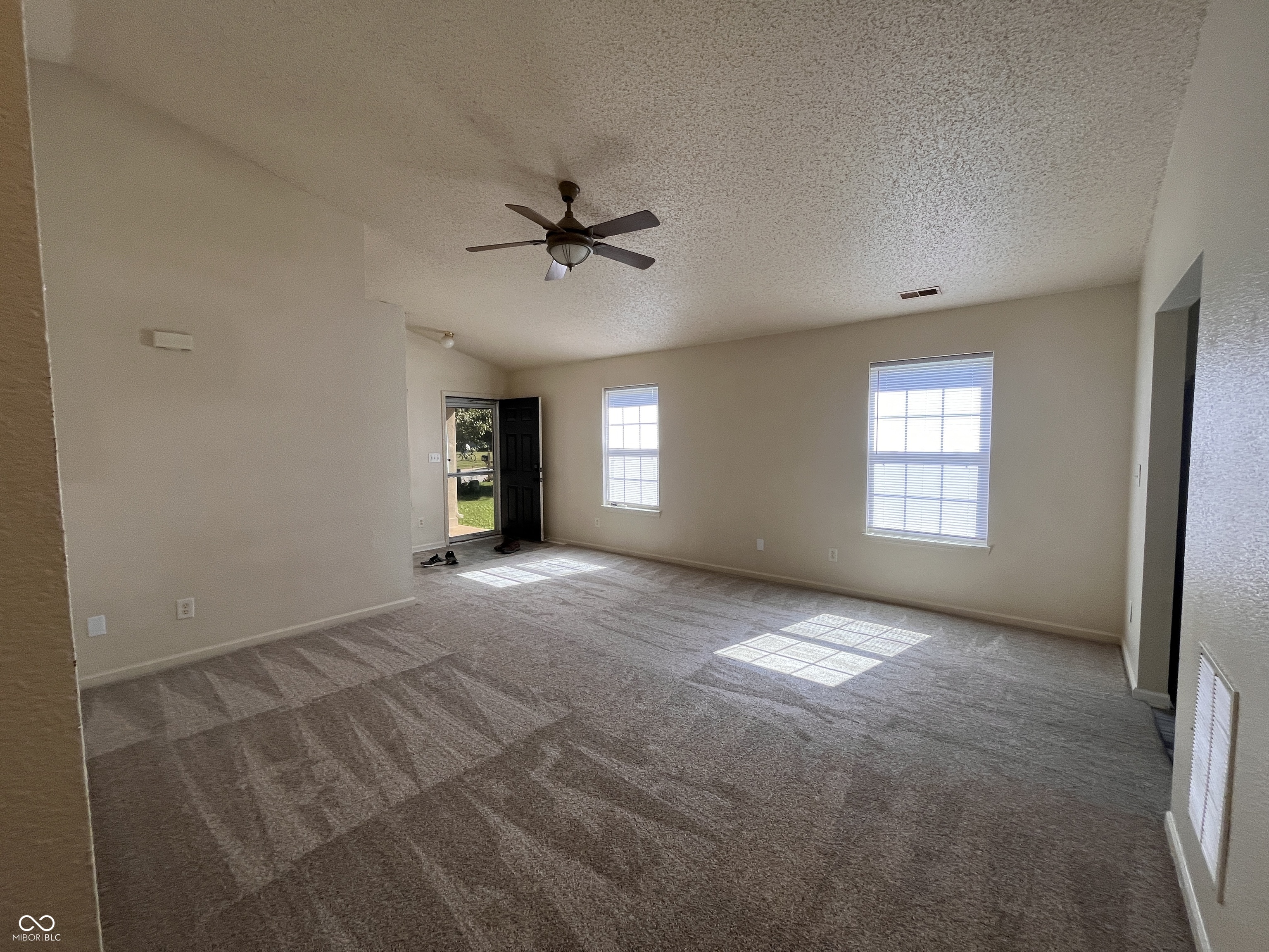 8048 Whitaker Valley Boulevard, Indianapolis, IN, 46237 photo 5 of 33