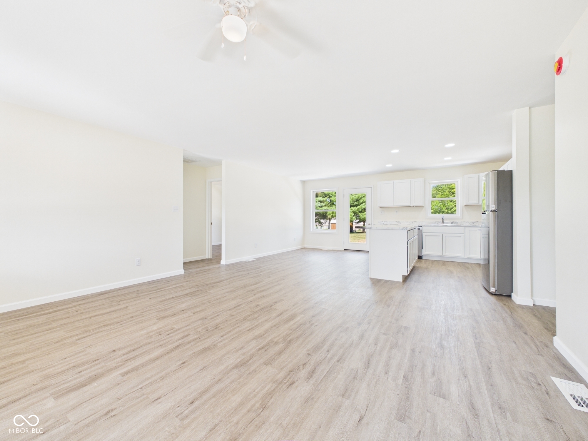 5158 NW High Street, New Castle, IN, 47362 photo 5 of 30