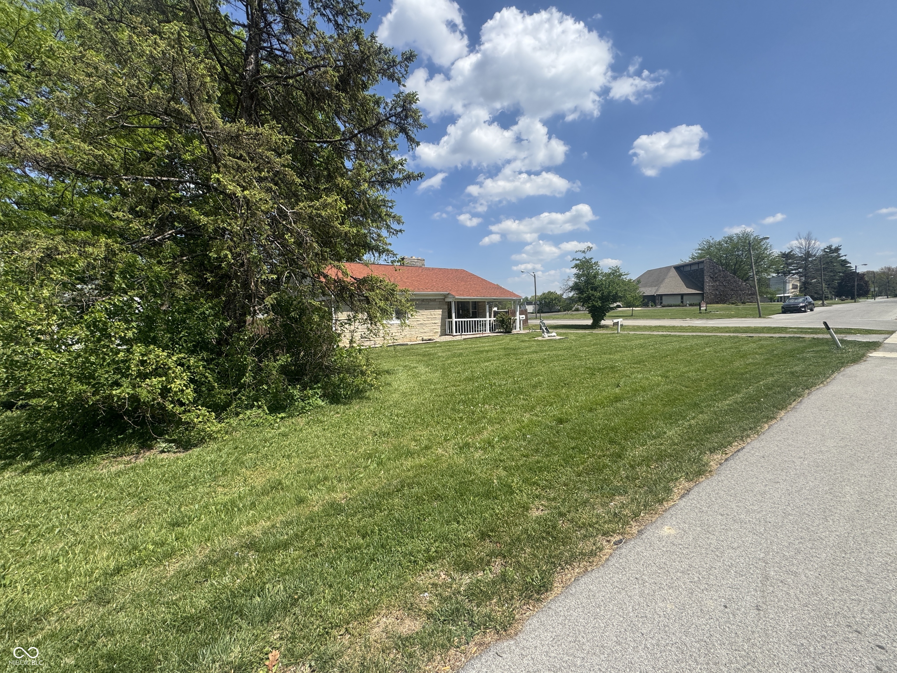 3922 E 38th Street, Indianapolis, IN, 46218 photo 5 of 7