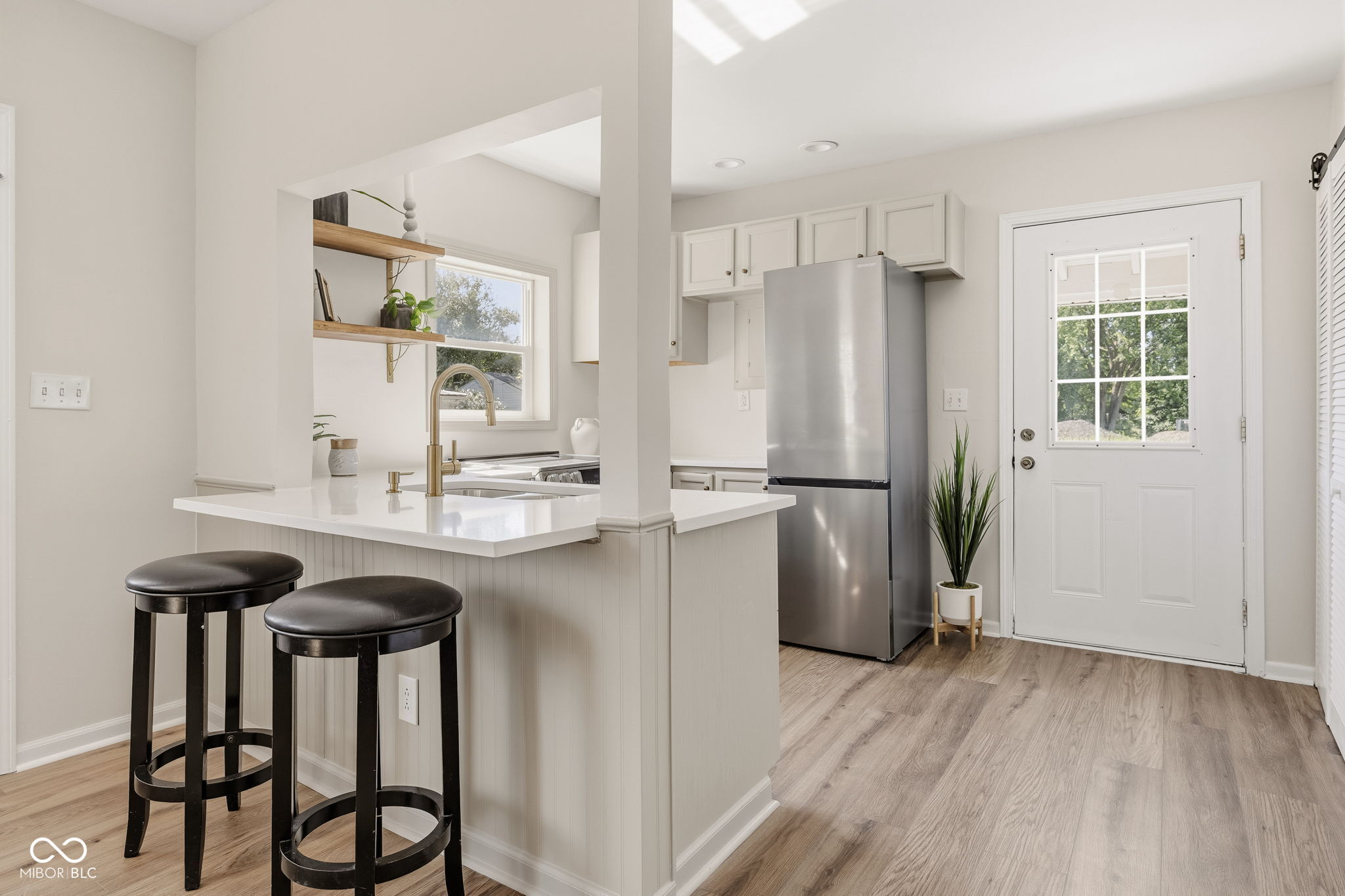 406 W 2nd Street, Sheridan, IN, 46069 photo 5 of 37
