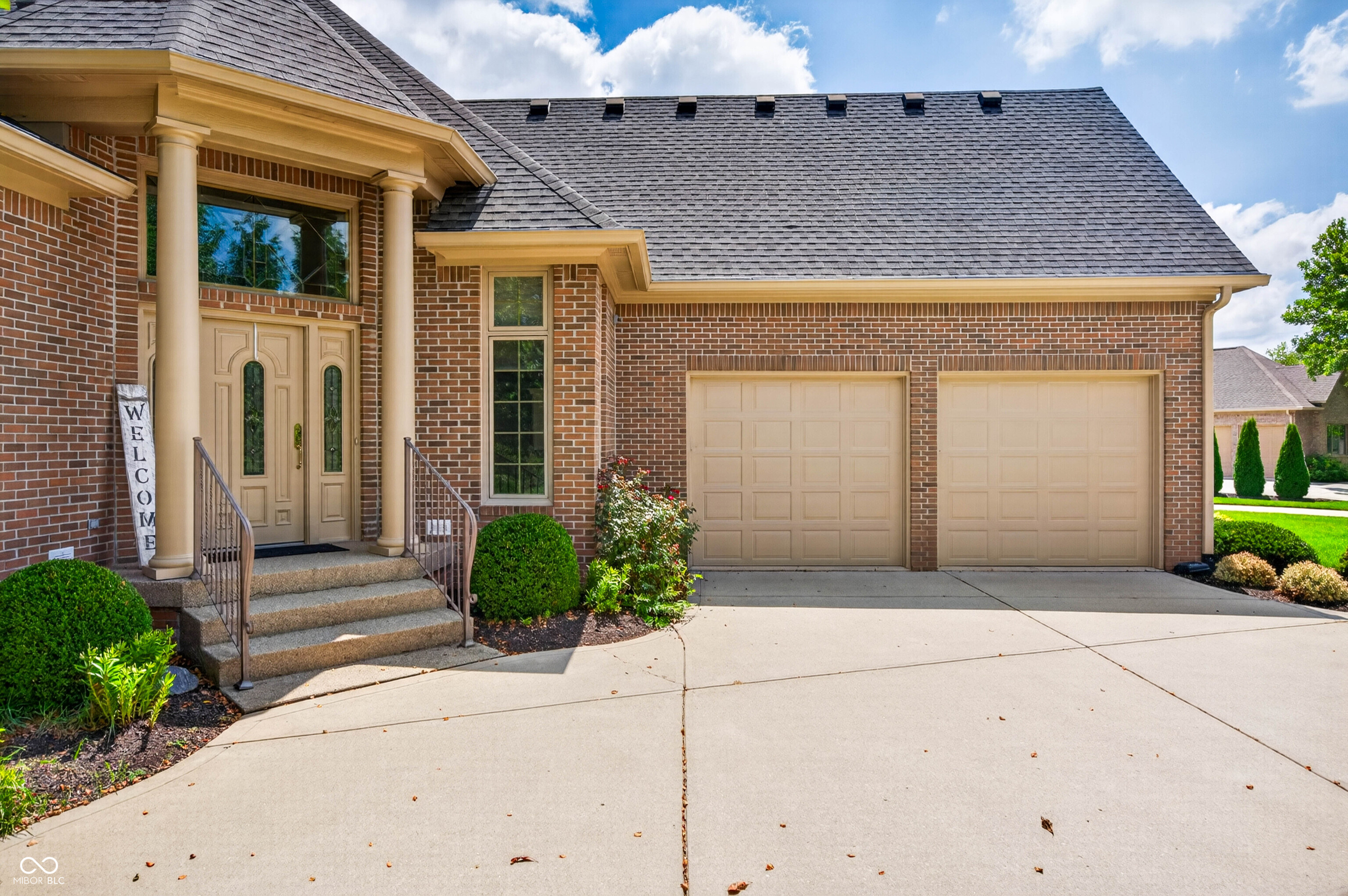 1514 Ashwood Court, Greenwood, IN, 46143 photo 5 of 86