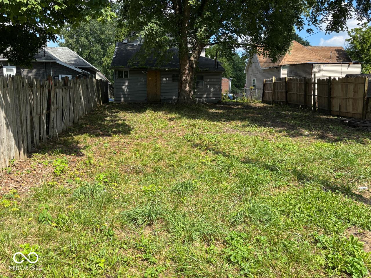 2209 E Lynn Street, Anderson, IN, 46016 photo 5 of 21