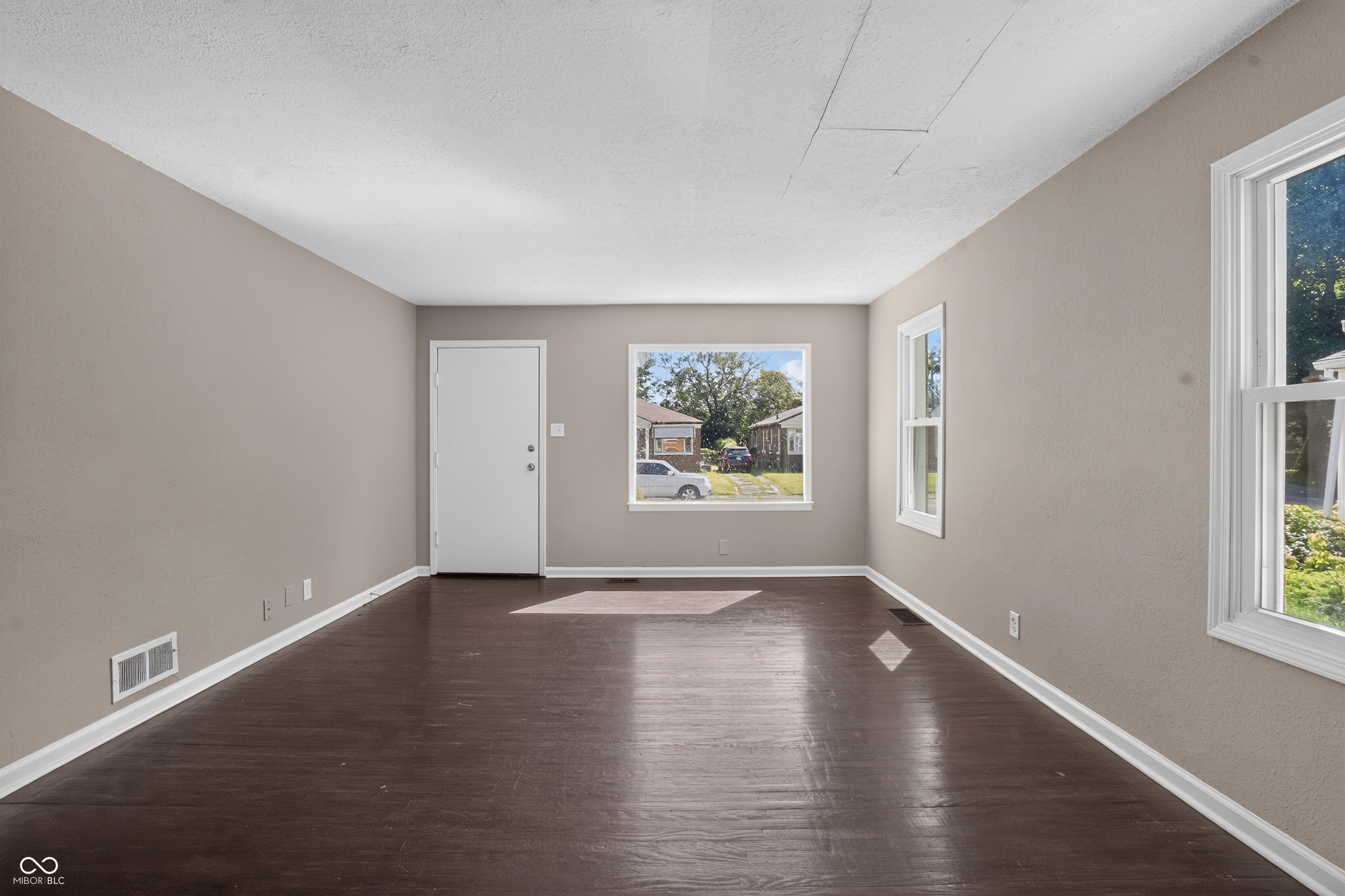 5010 Hillside Avenue, Indianapolis, IN, 46205 photo 5 of 28
