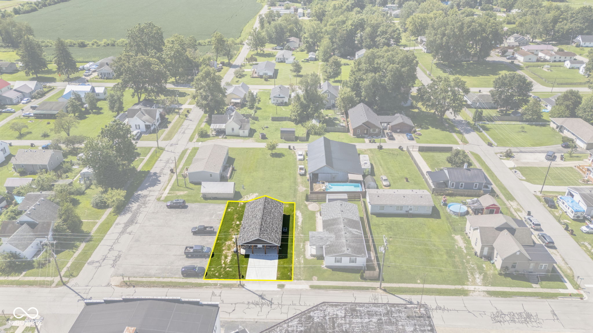 403 W Howard Street, Crothersville, IN, 47229 photo 5 of 23