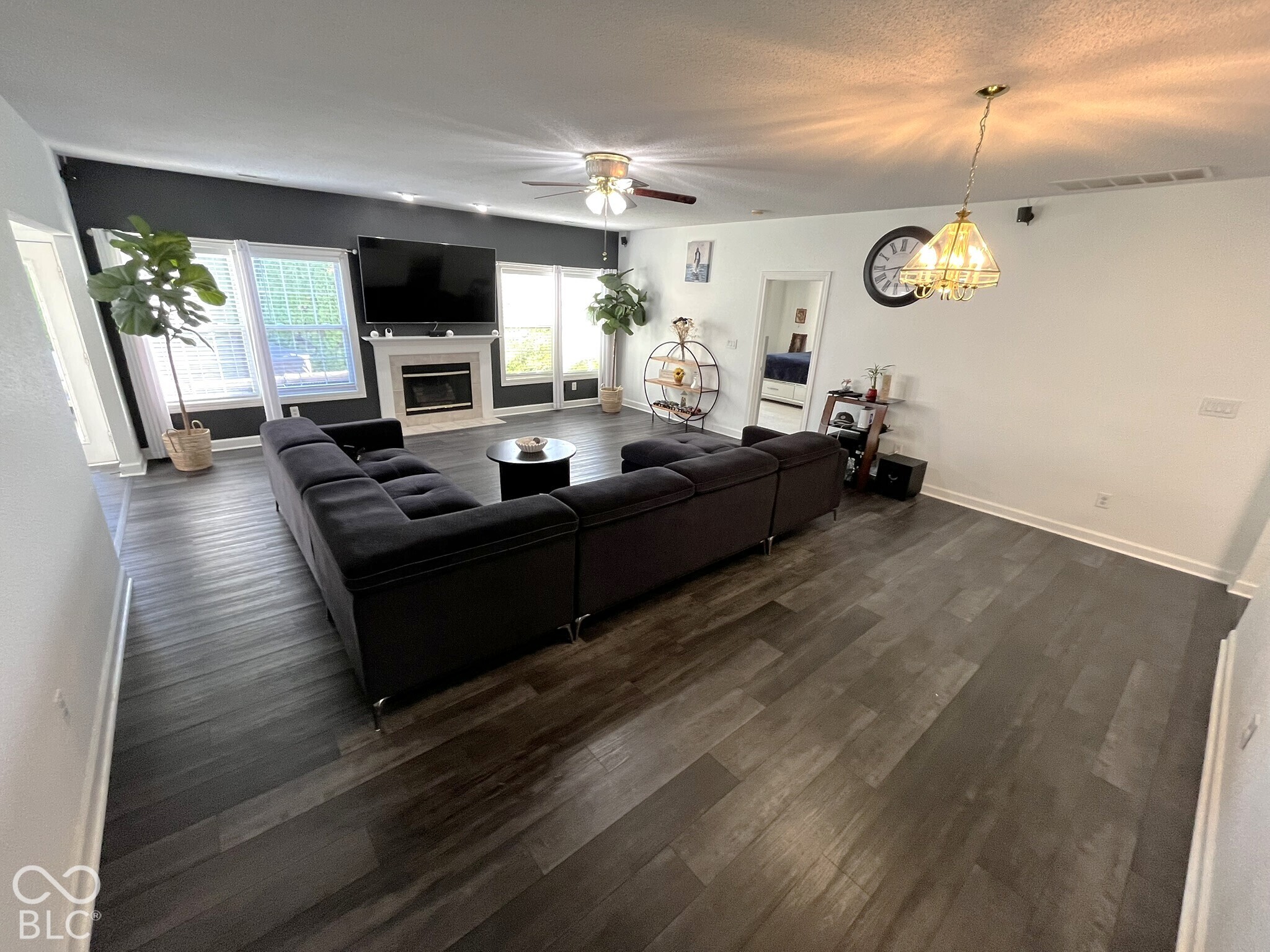 9533 Treyburn Lakes Drive, Indianapolis, IN, 46239 photo 5 of 39