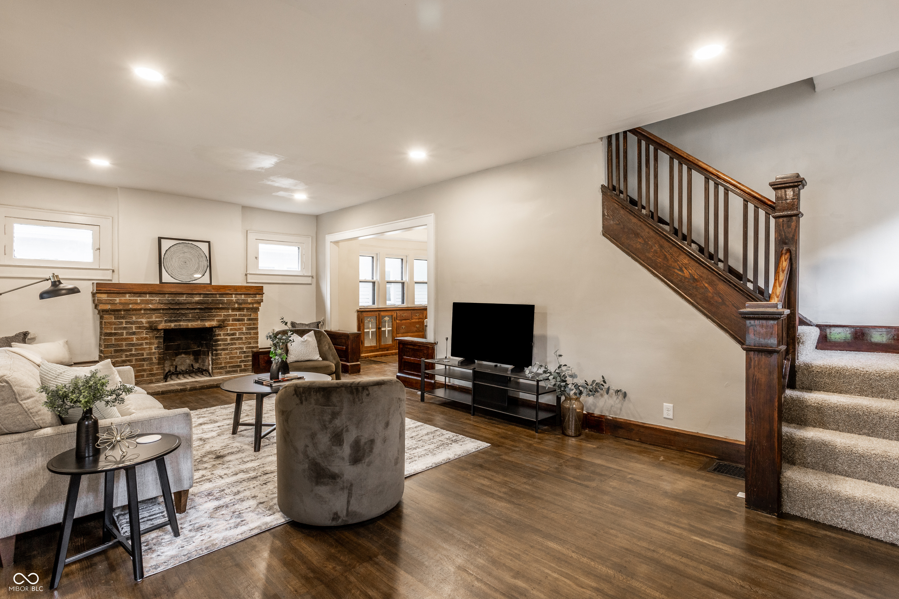614 N Bosart Avenue, Indianapolis, IN, 46201 photo 5 of 32