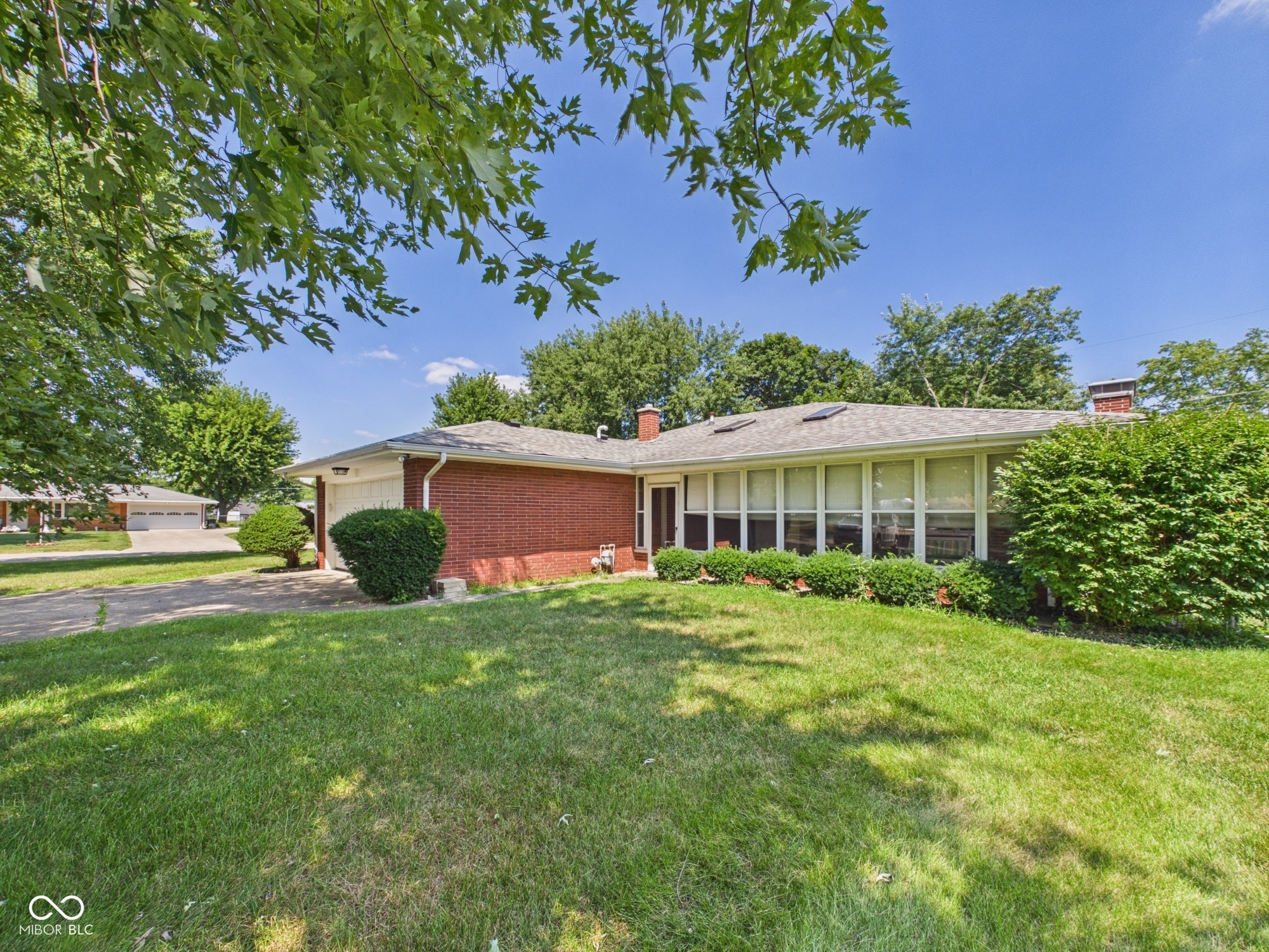 9 W Whitehall Way, Anderson, IN, 46013 photo 5 of 43