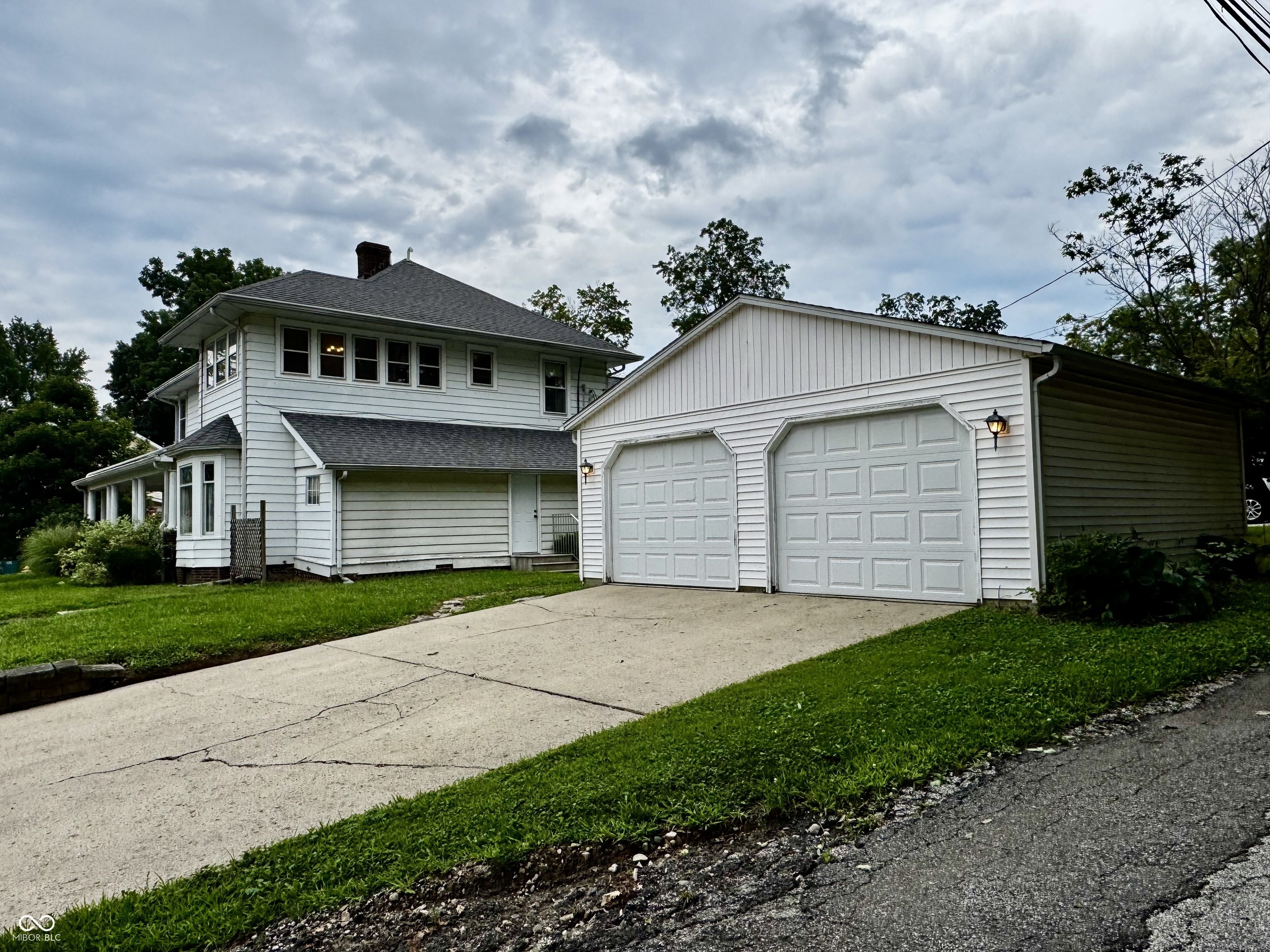 615 W Pike, Crawfordsville, IN, 47933 photo 5 of 48