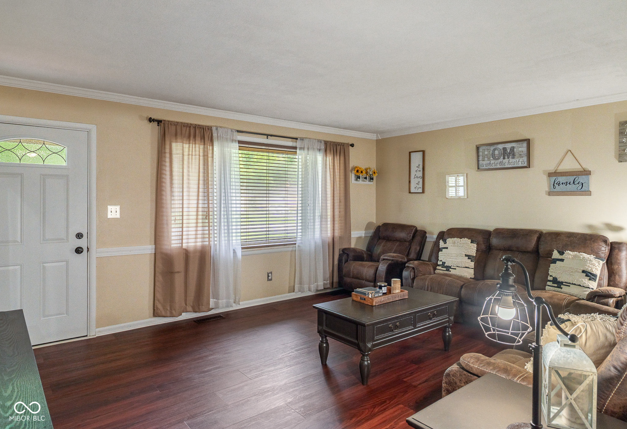 4949 Brehob, Indianapolis, IN, 46217 photo 5 of 35